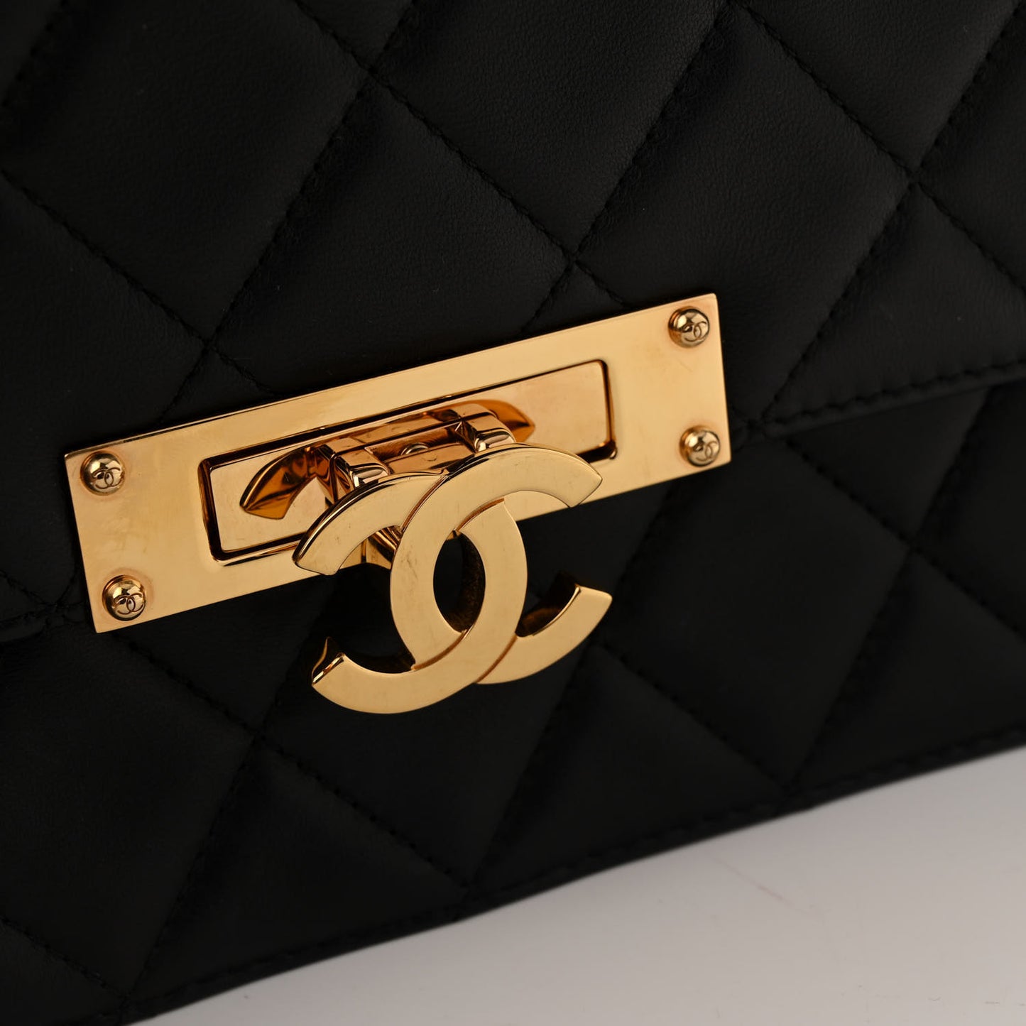 Lambskin Quilted Large Golden Class Flap Black