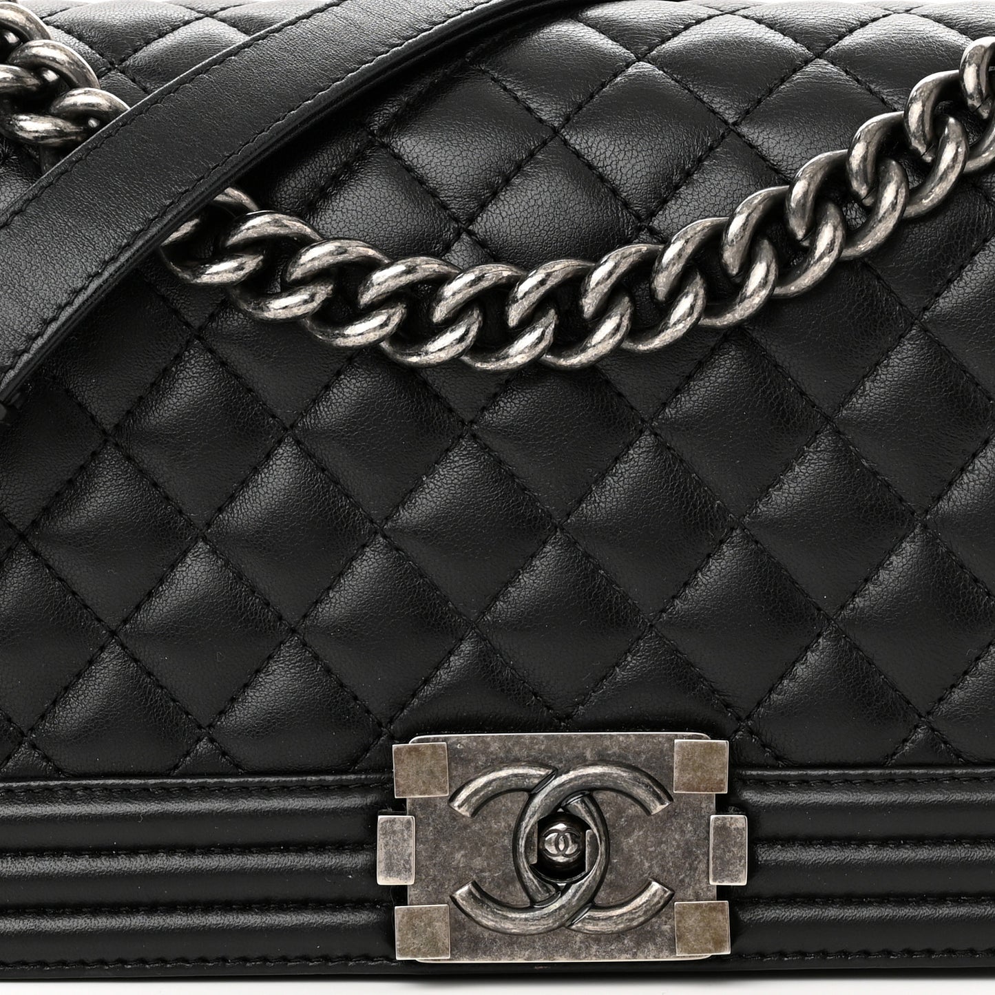 Lambskin Quilted Medium Boy Flap Black