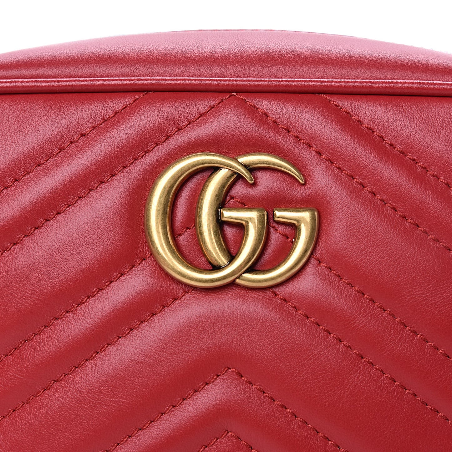Calfskin Matelasse Mini GG Marmont Chain Shoulder Bag Hibiscus Red