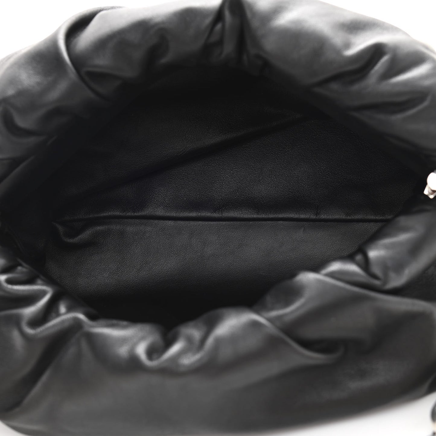 Calfskin The Pouch Chain Black