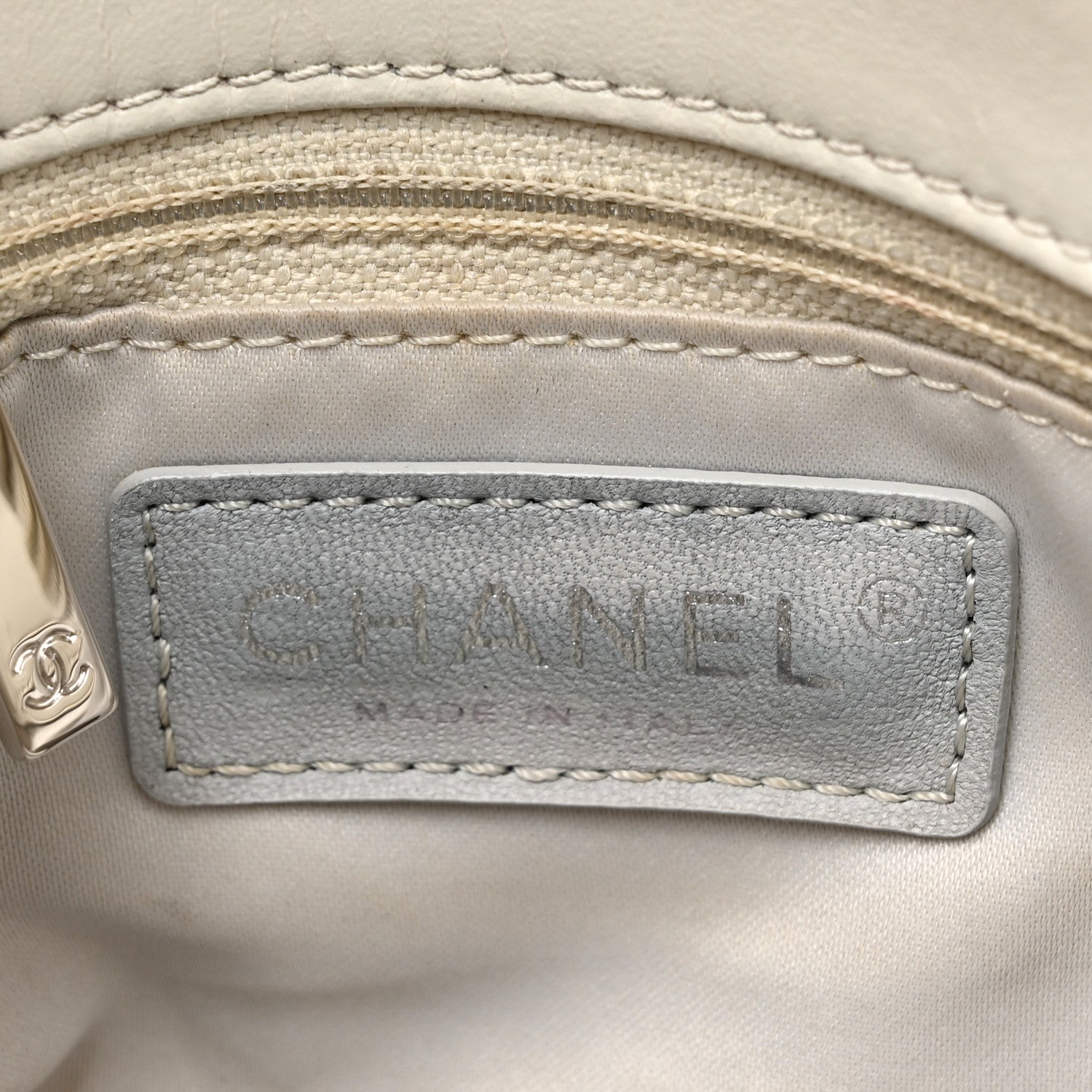 Chanel Lambskin Quilted 2 Pocket Messenger Flap White 7 of 20