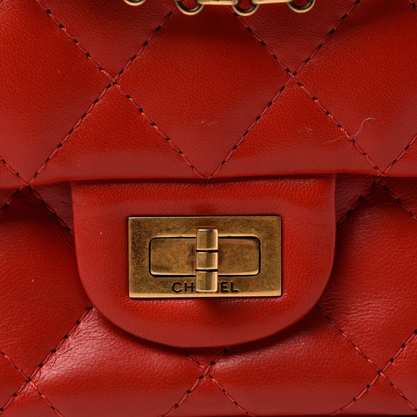 Lambskin Quilted 2.55 Reissue 226 Flap Red