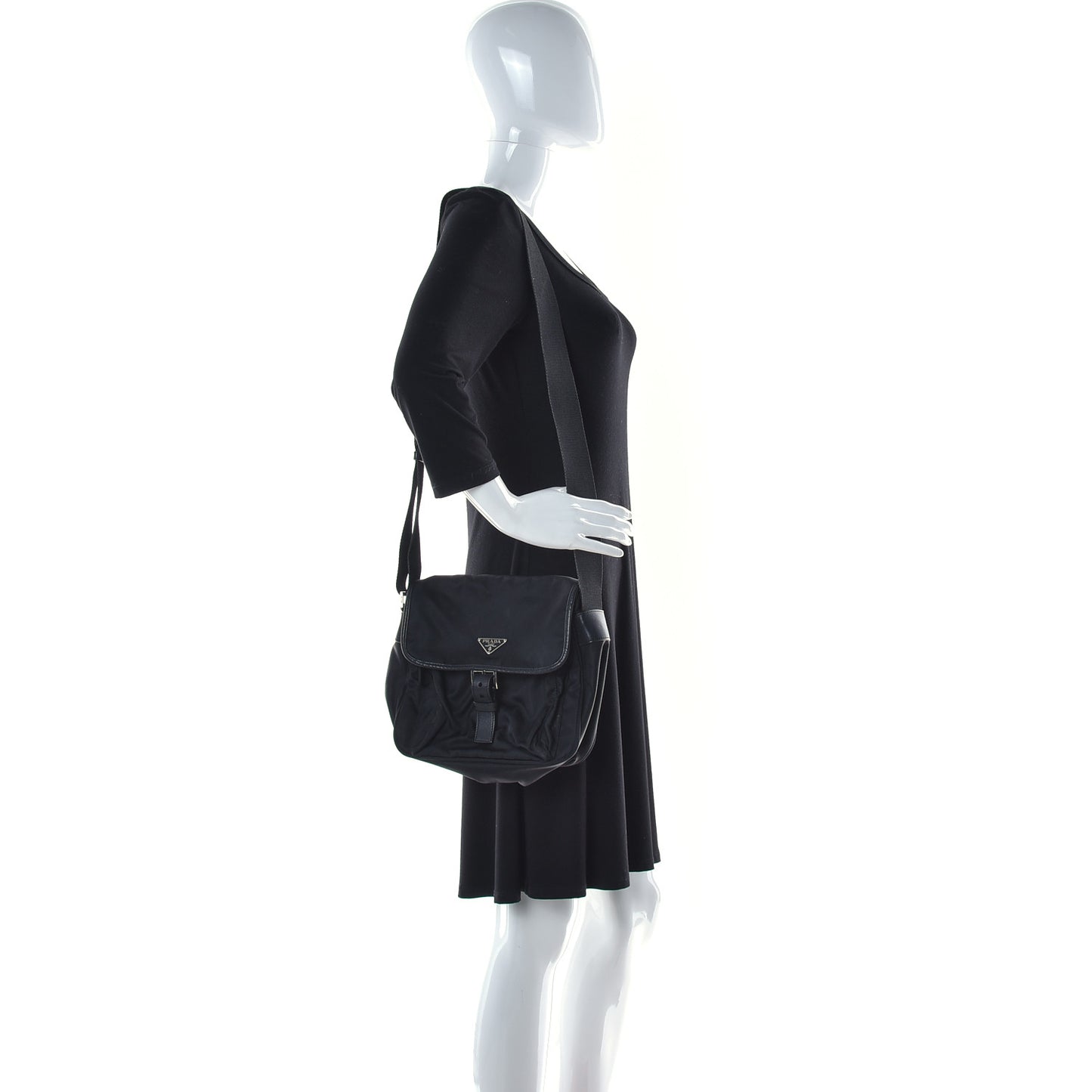 Nylon Vela Sport Messenger Bag Black