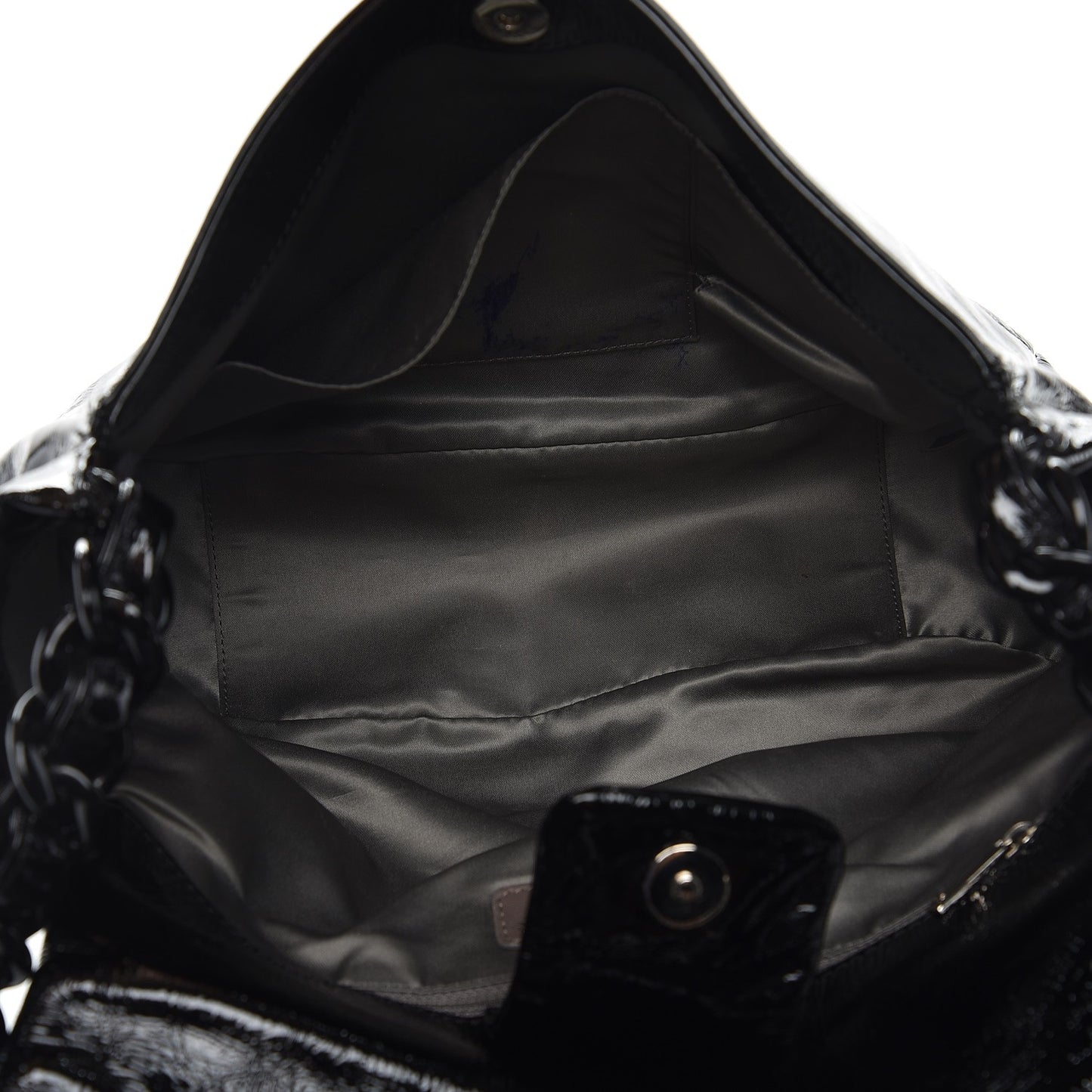 Crinkled Patent Modern Chain Flap Black