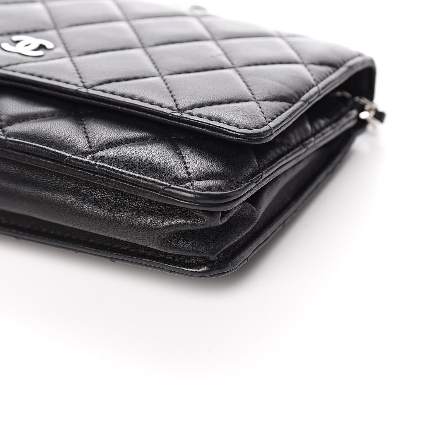 Lambskin Quilted Wallet On Chain WOC Black