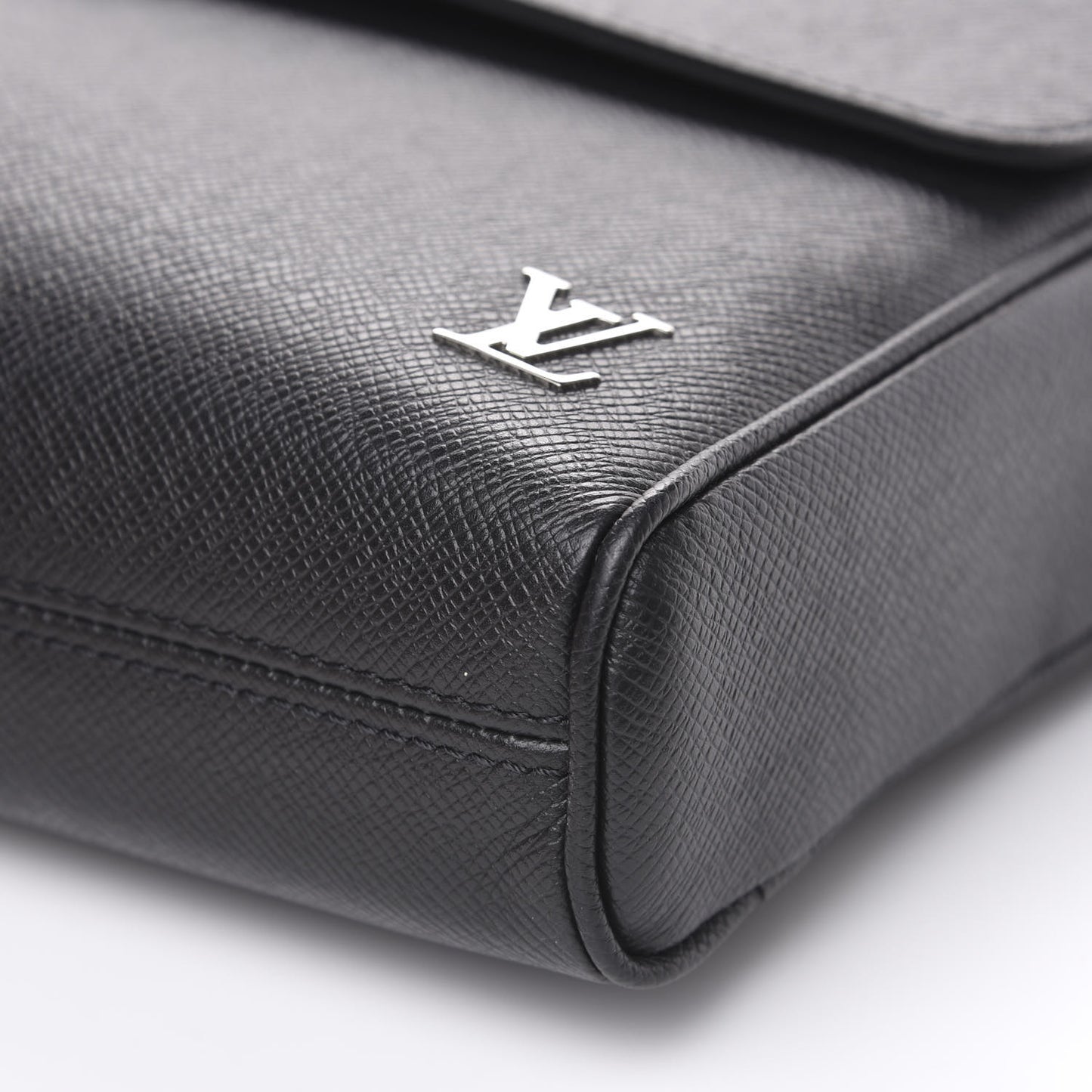 Taiga Alex Messenger PM Black