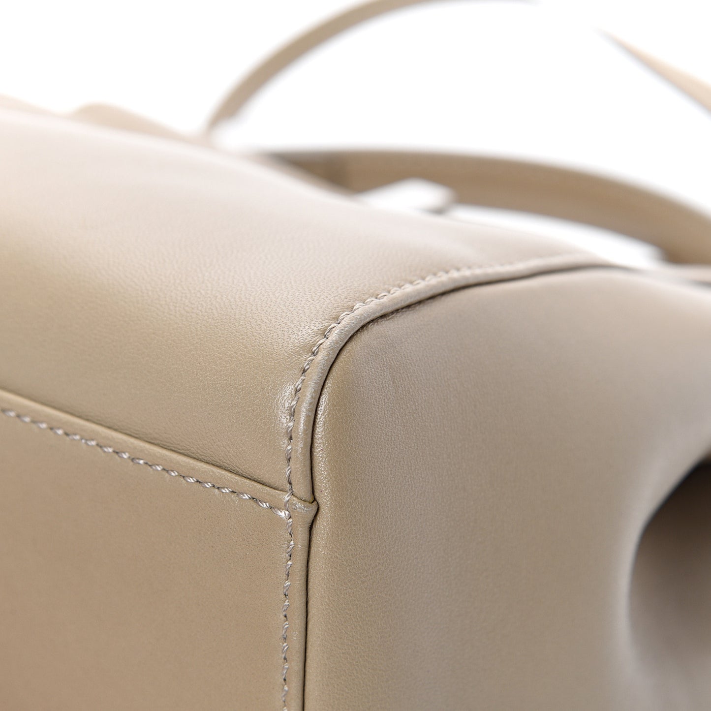 Nappa Mini Peekaboo Iconic Satchel Tortora