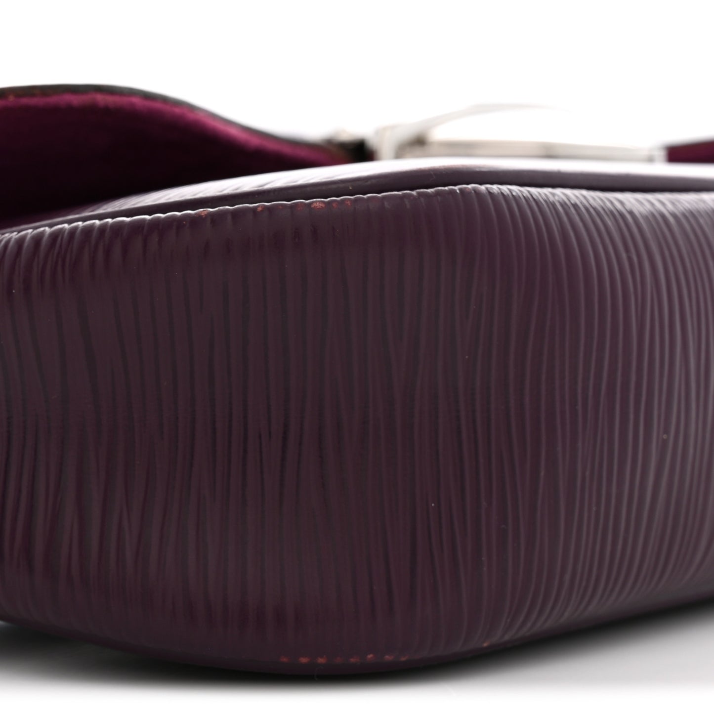 Epi Montaigne Clutch Cassis