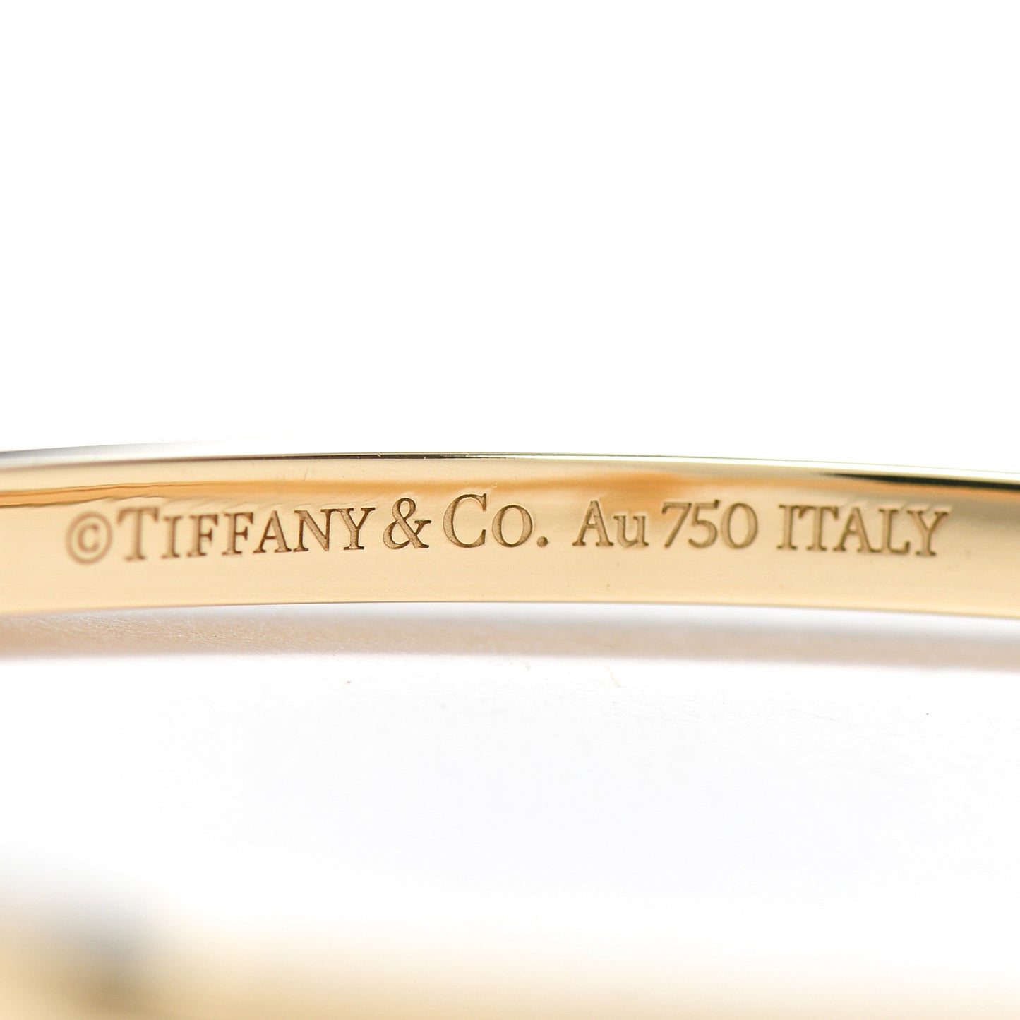 18K Yellow Gold Narrow T T1 Hinged Bangle Bracelet