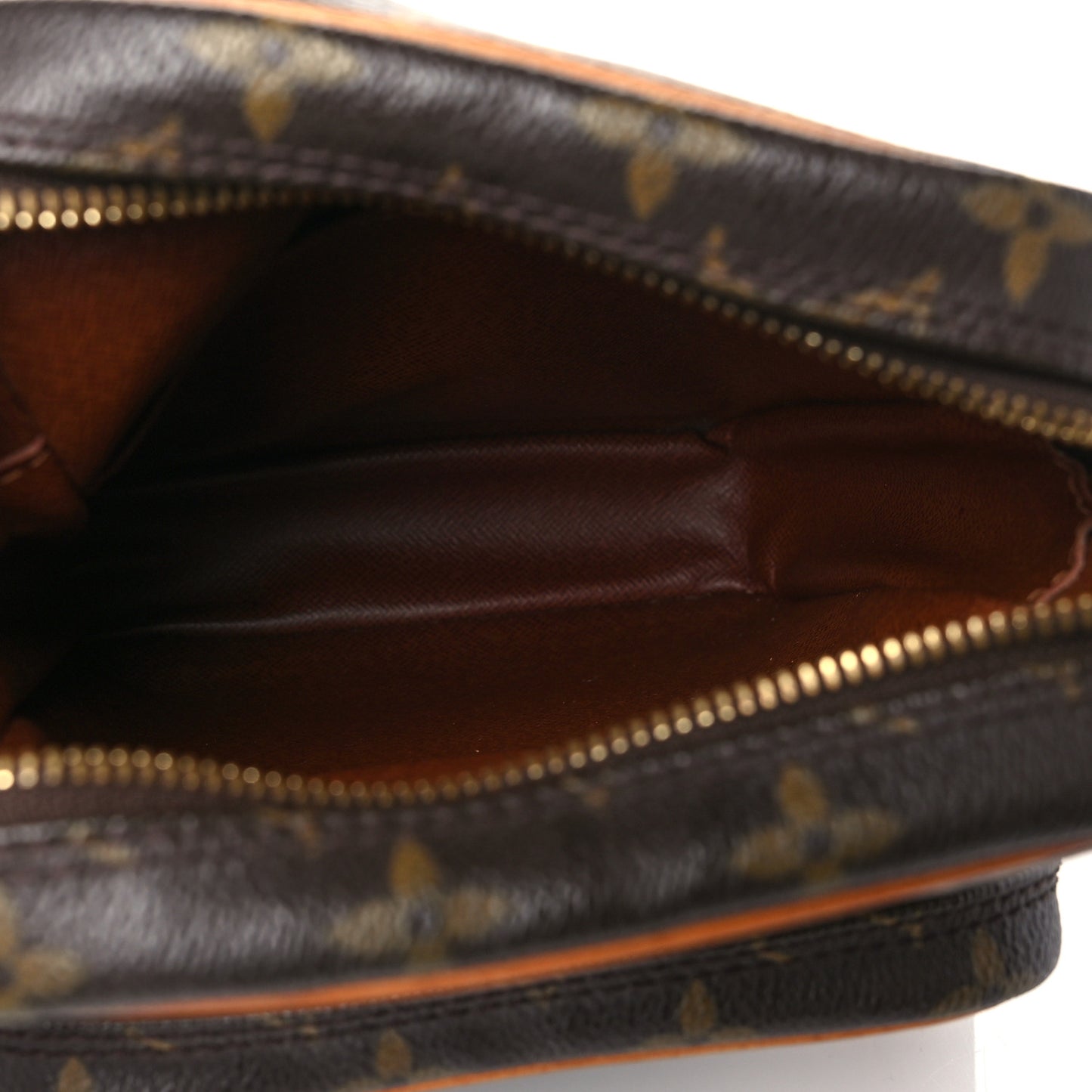 Monogram Amazone