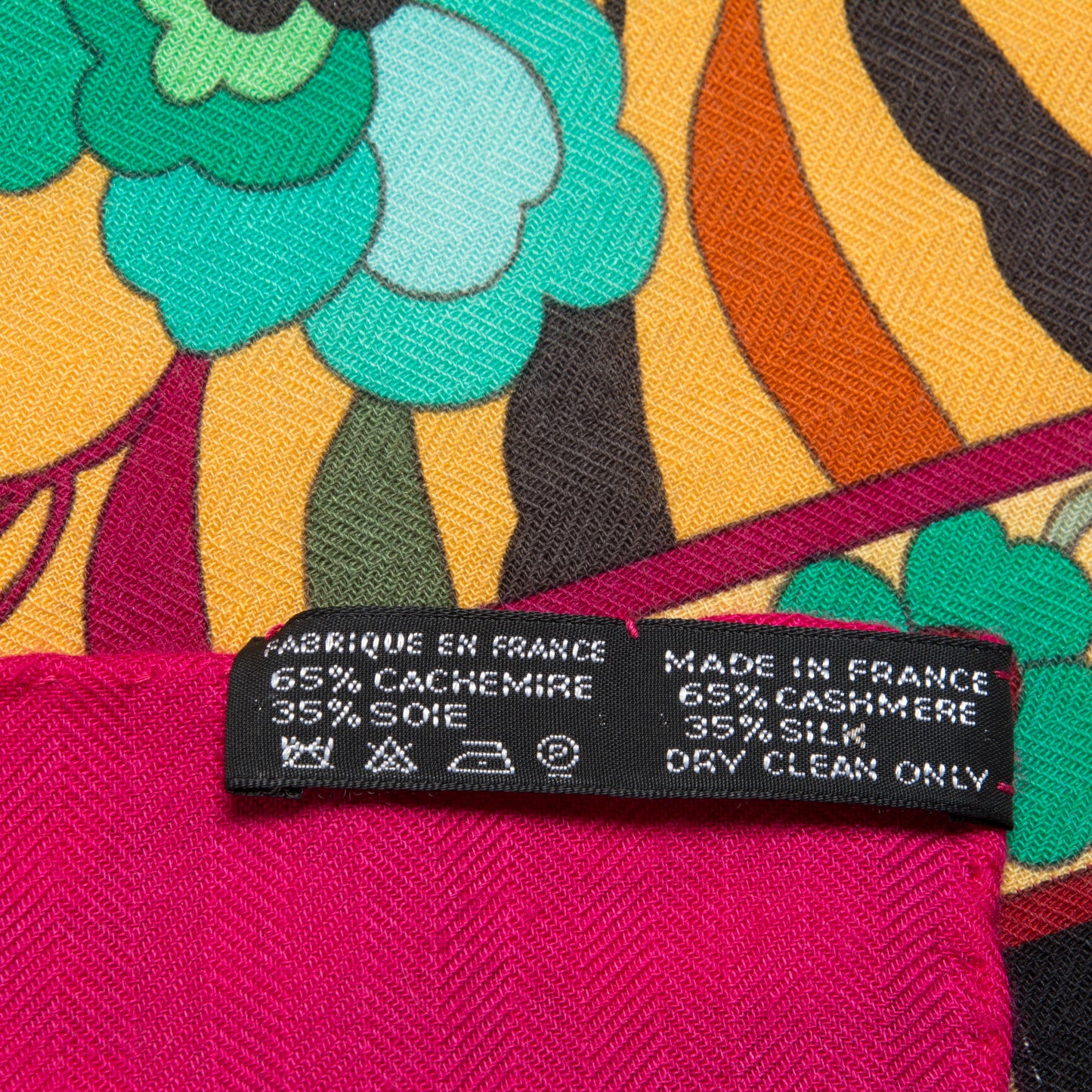 Cashmere Silk La Femme Aux Semelles de Vent Shawl 140