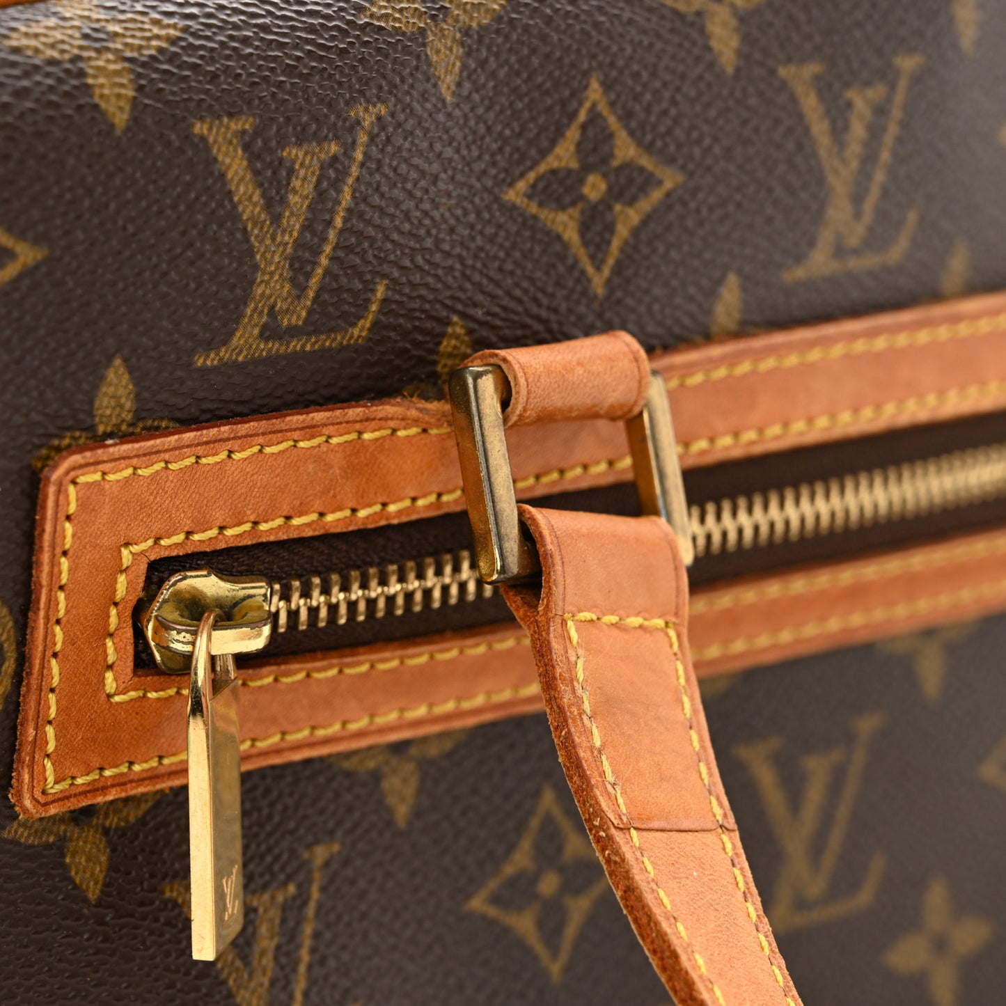 Monogram Cite GM