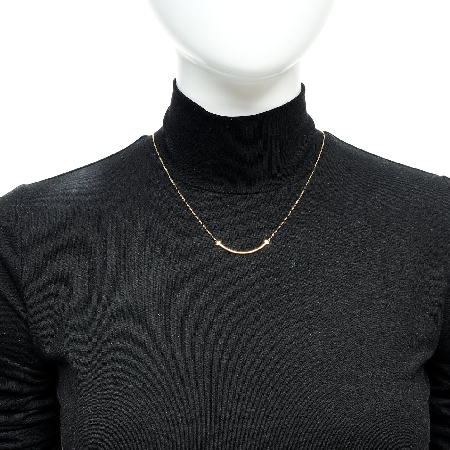 18K Yellow Gold Small T Smile Pendant Necklace