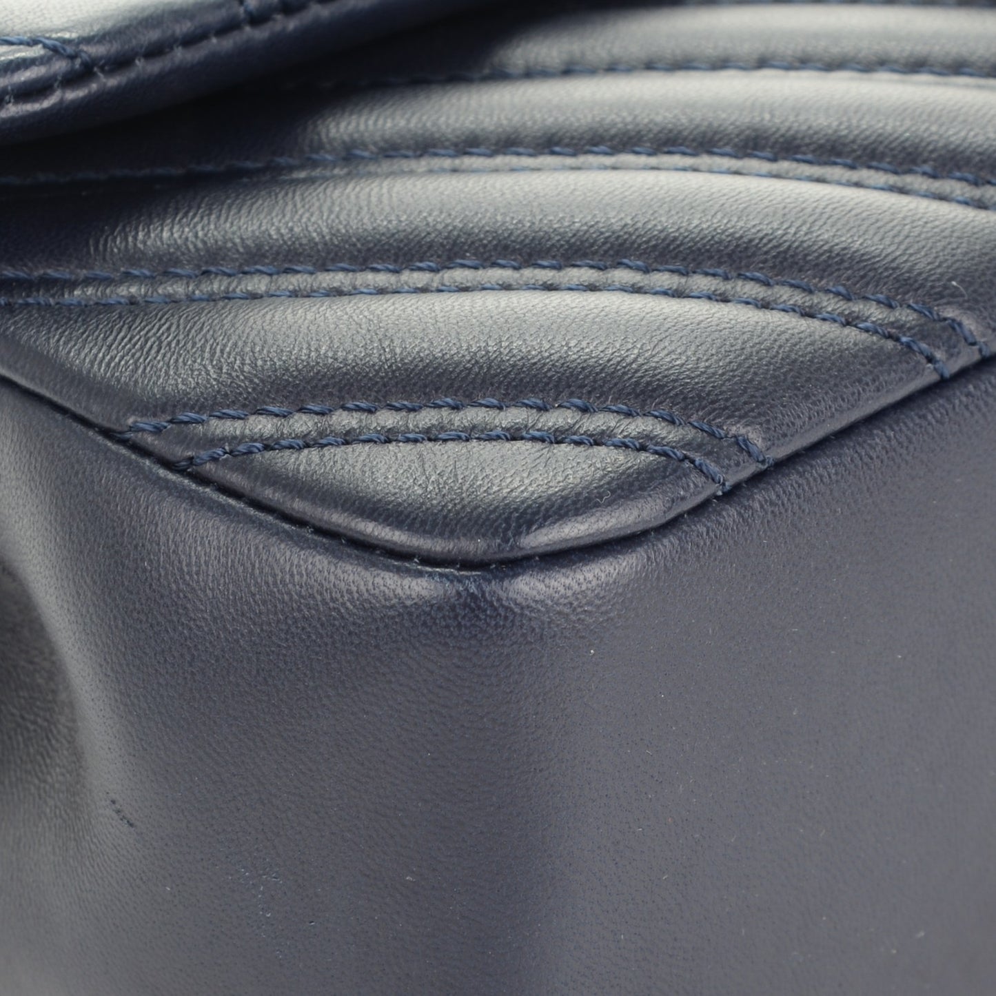 Lambskin Chevron Double Stitch Medium Single Flap Navy