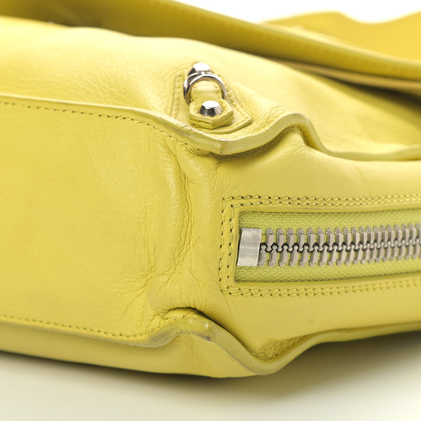 Calfskin Papier Sight Clutch Jaune Poussin