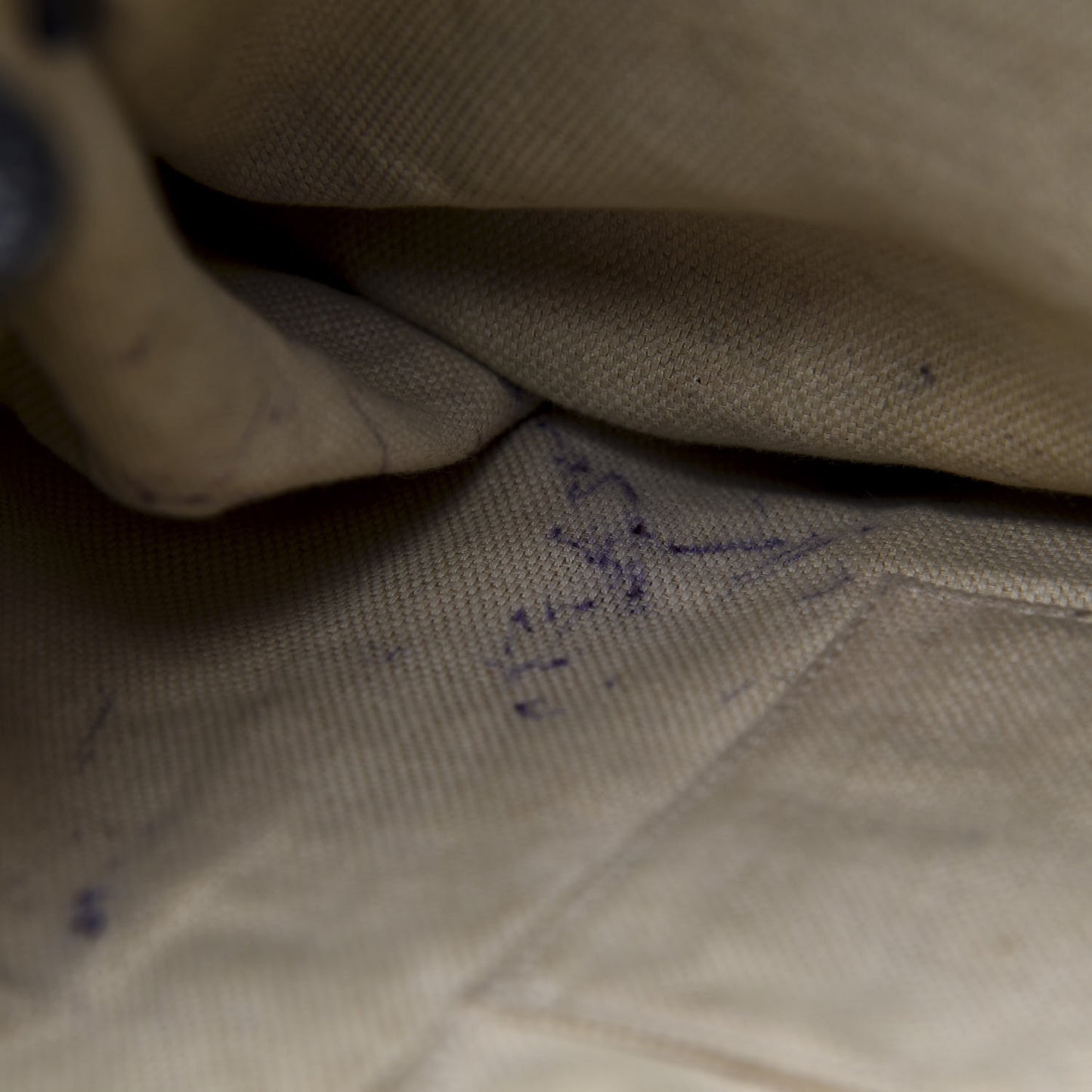 Pebbled Calfskin Large Soho Hobo Black