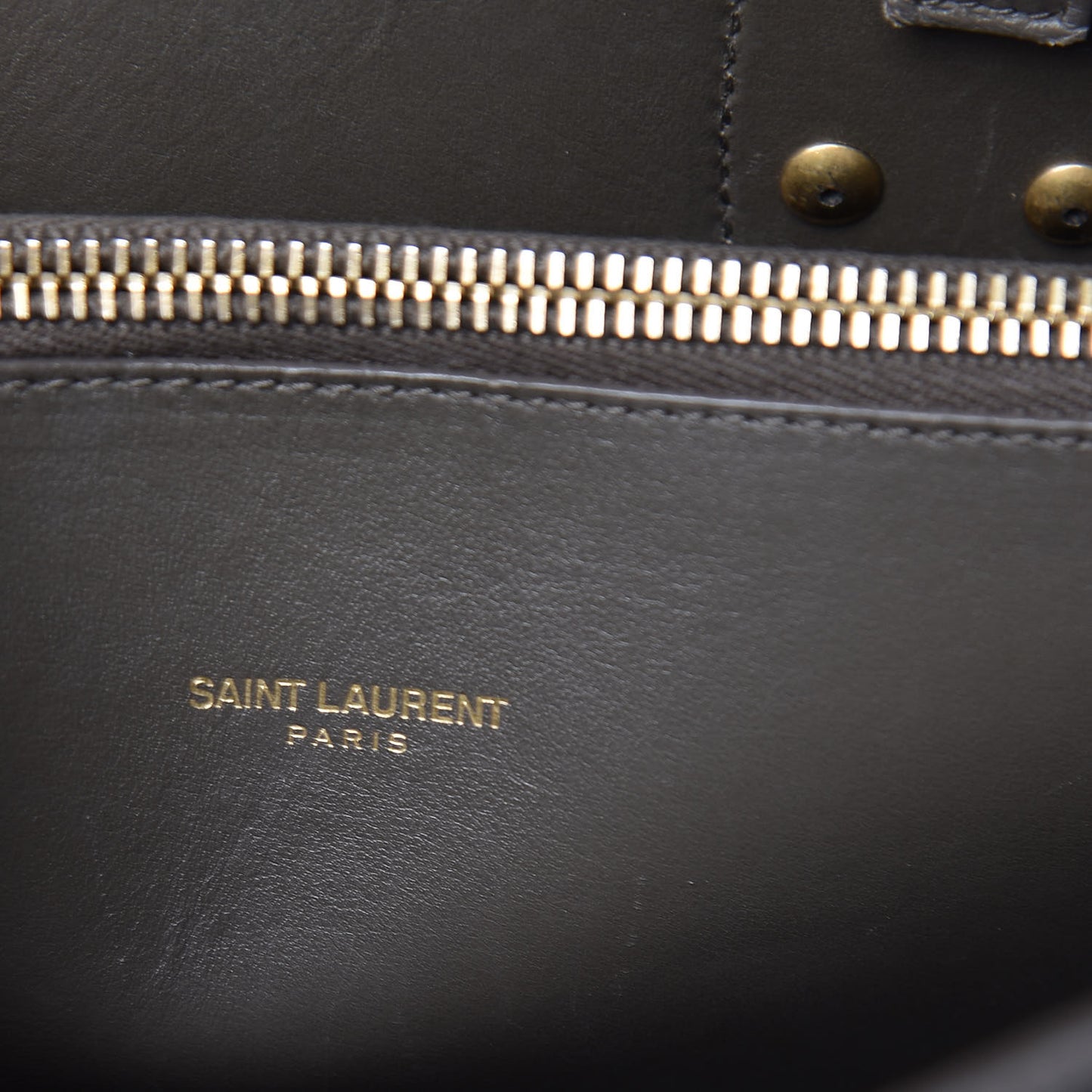 Grained Calfskin Small Sac De Jour Earth