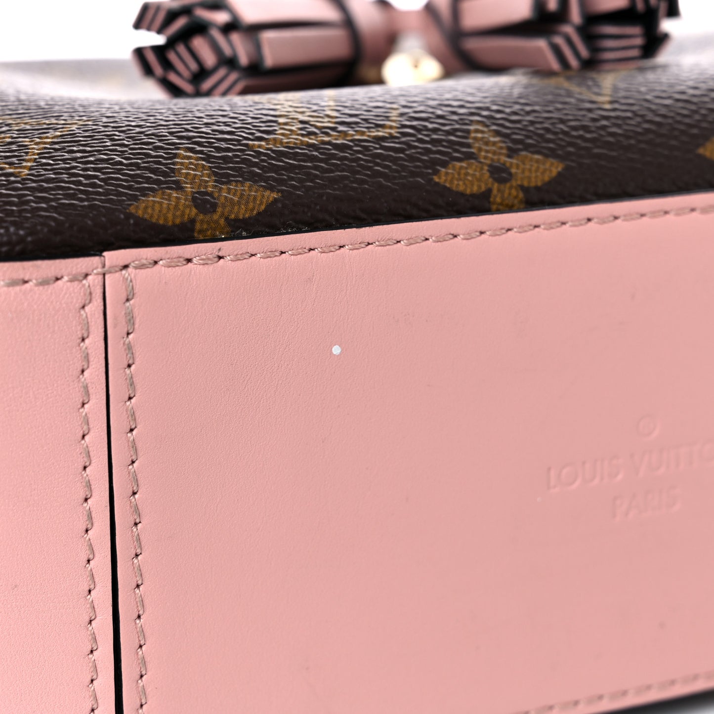 Monogram Saintonge Rose Poudre