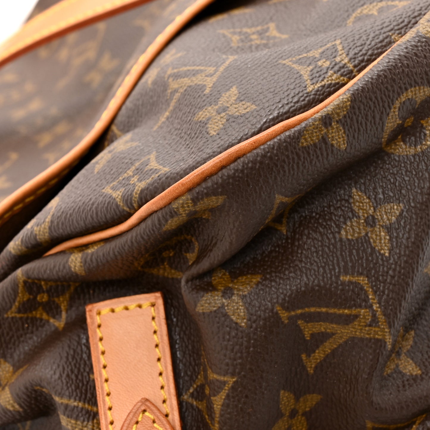 Monogram Saumur 35