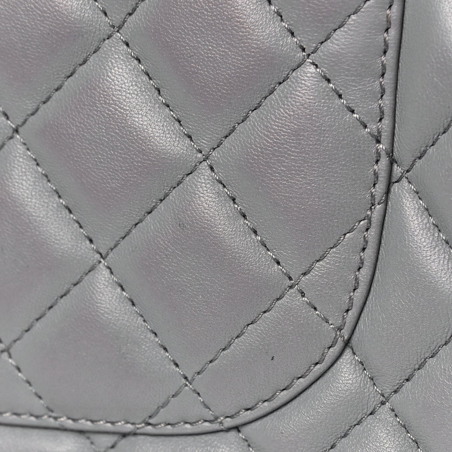Lambskin Quilted Medium Mademoiselle Chic Flap Gris