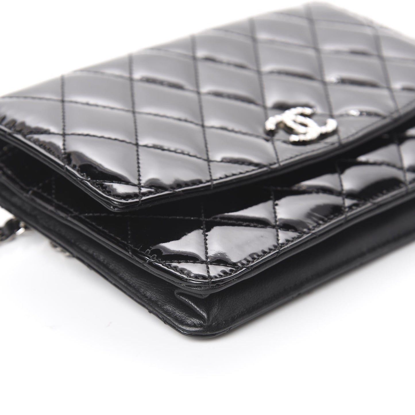 Patent Quilted Brilliant Wallet On Chain WOC Black