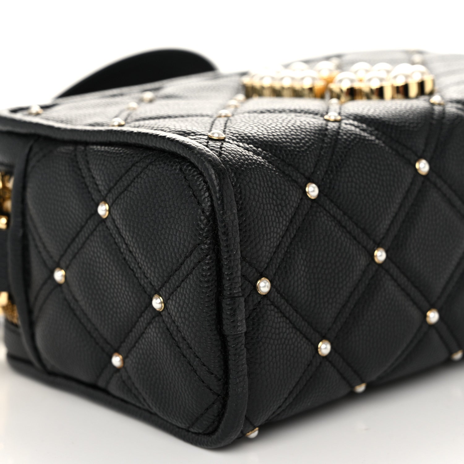 Marc Jacobs Calfskin Quilted Pearl The Softshot 21 Bag Black 9 of 10