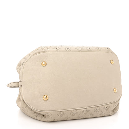 Louis Vuitton Mahina XL Gris 4 of 20
