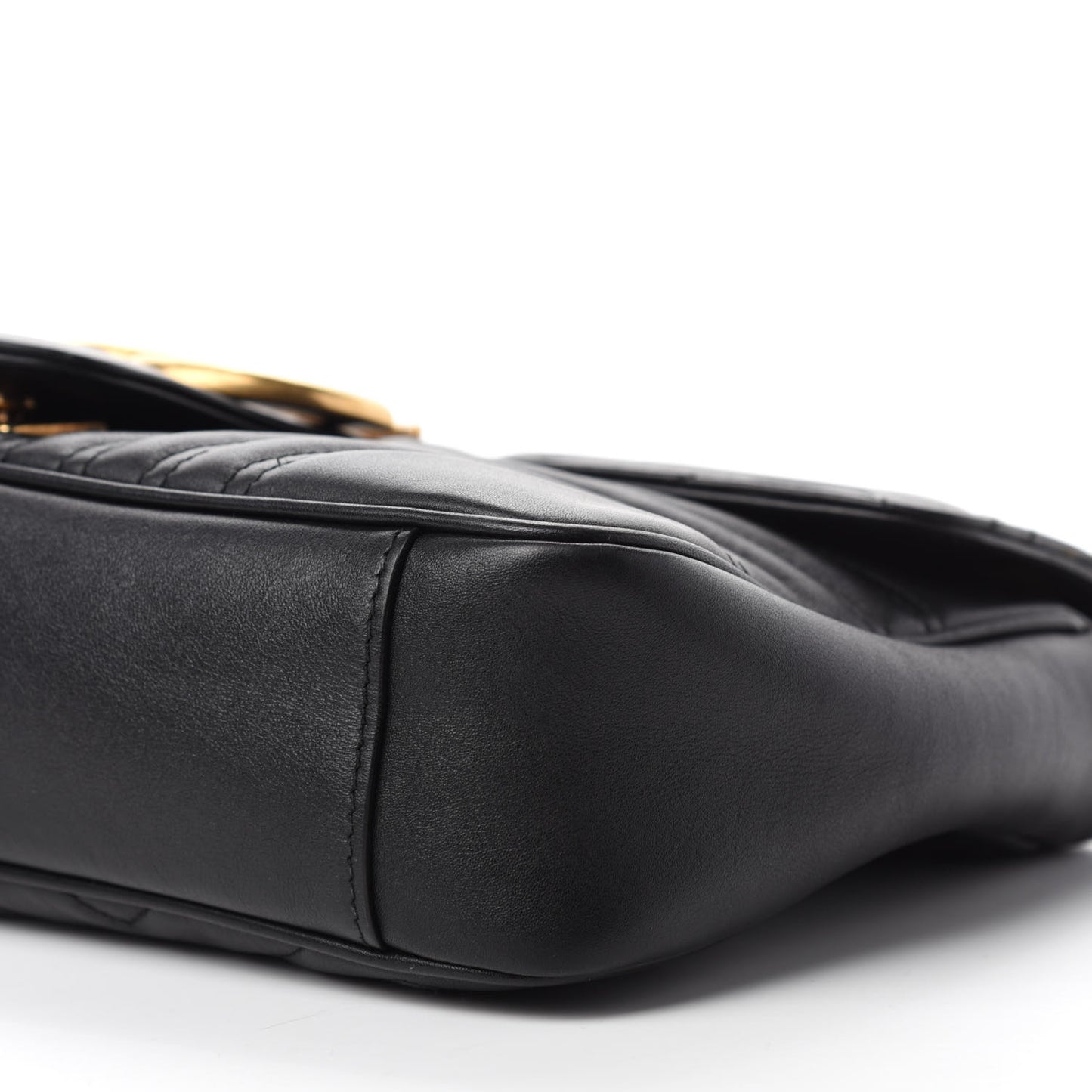 Calfskin Matelasse Medium GG Marmont Shoulder Bag Black