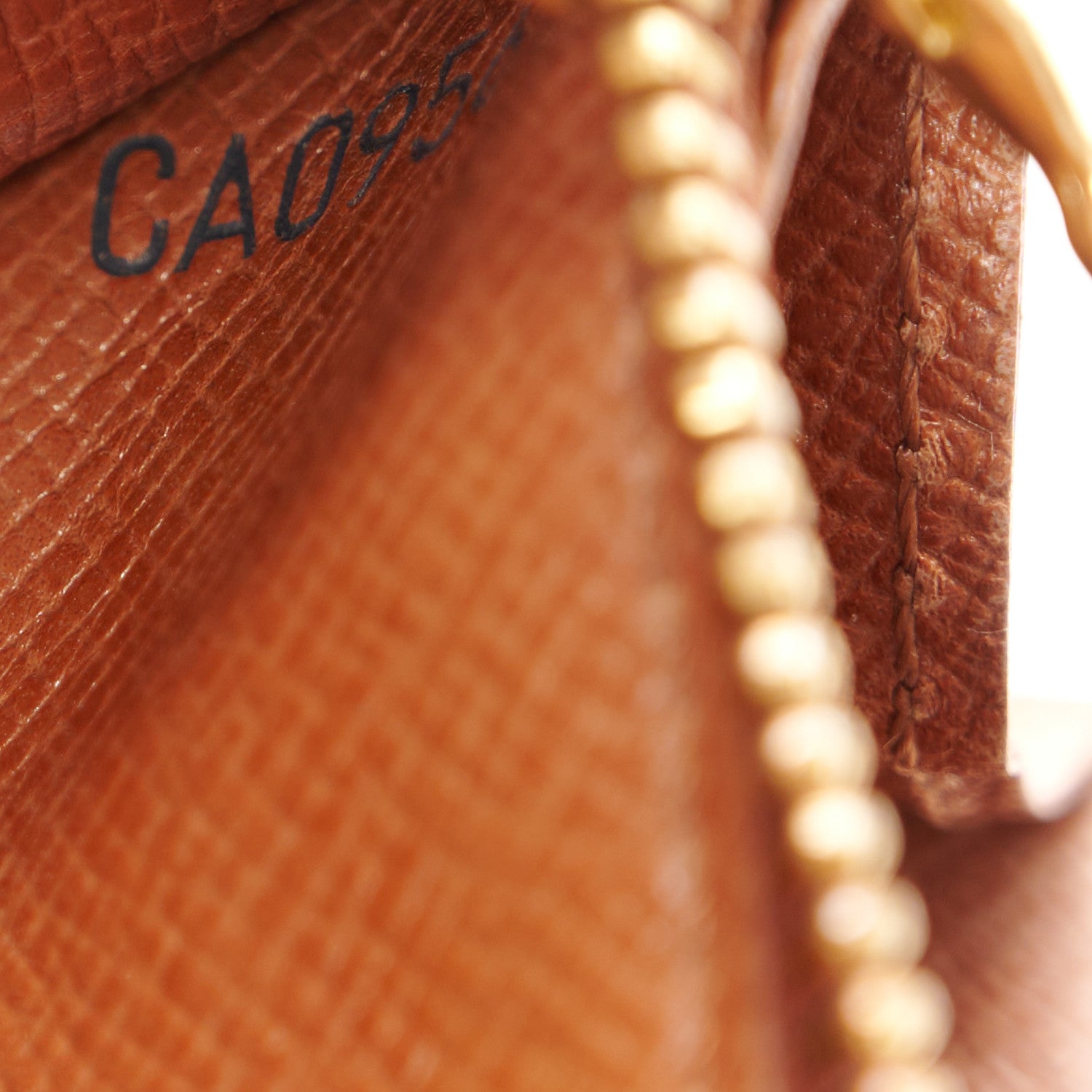 Louis Vuitton Monogram Sarah Wallet 7 of 8