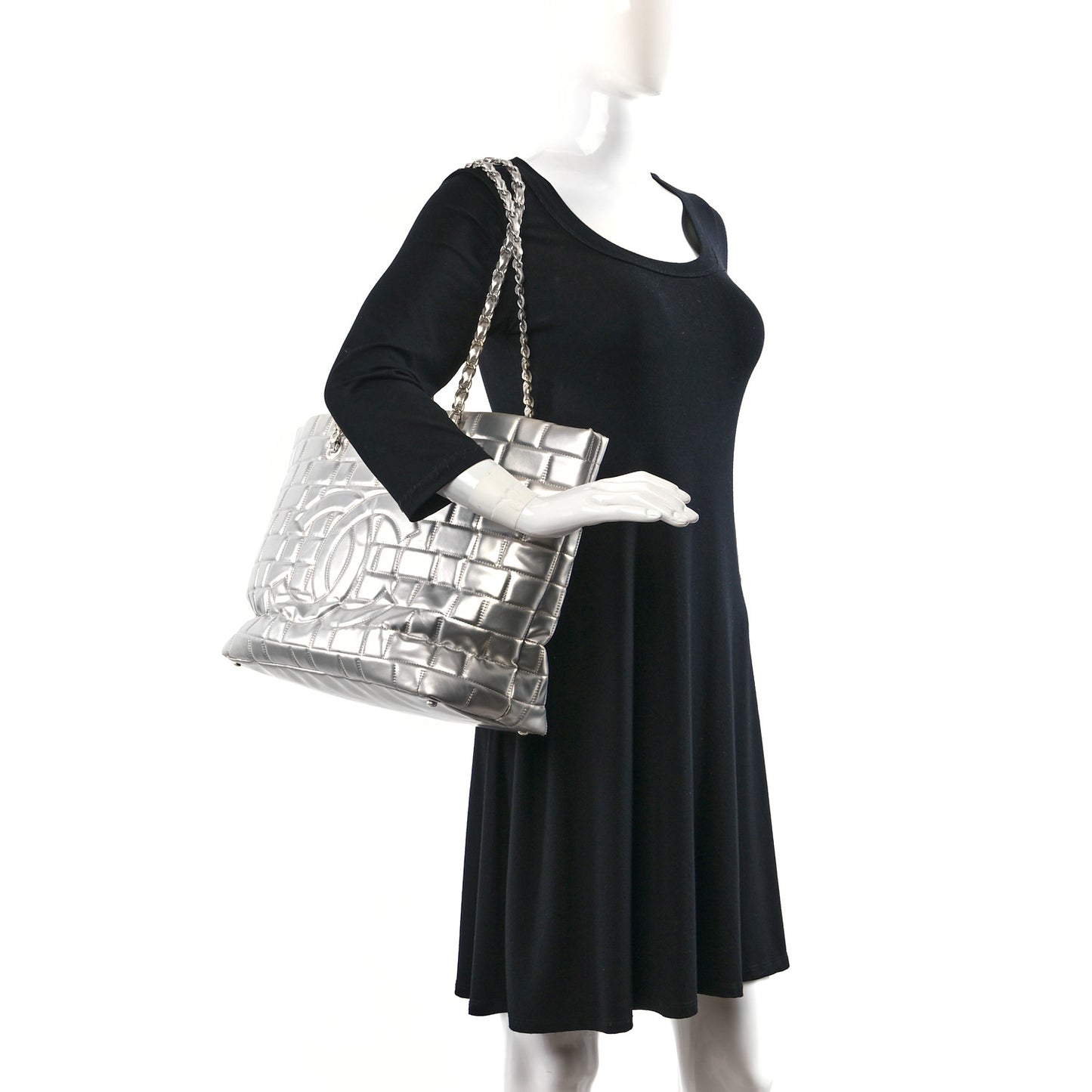 Vinyl Quilted Frozen Shopping Tote Silver