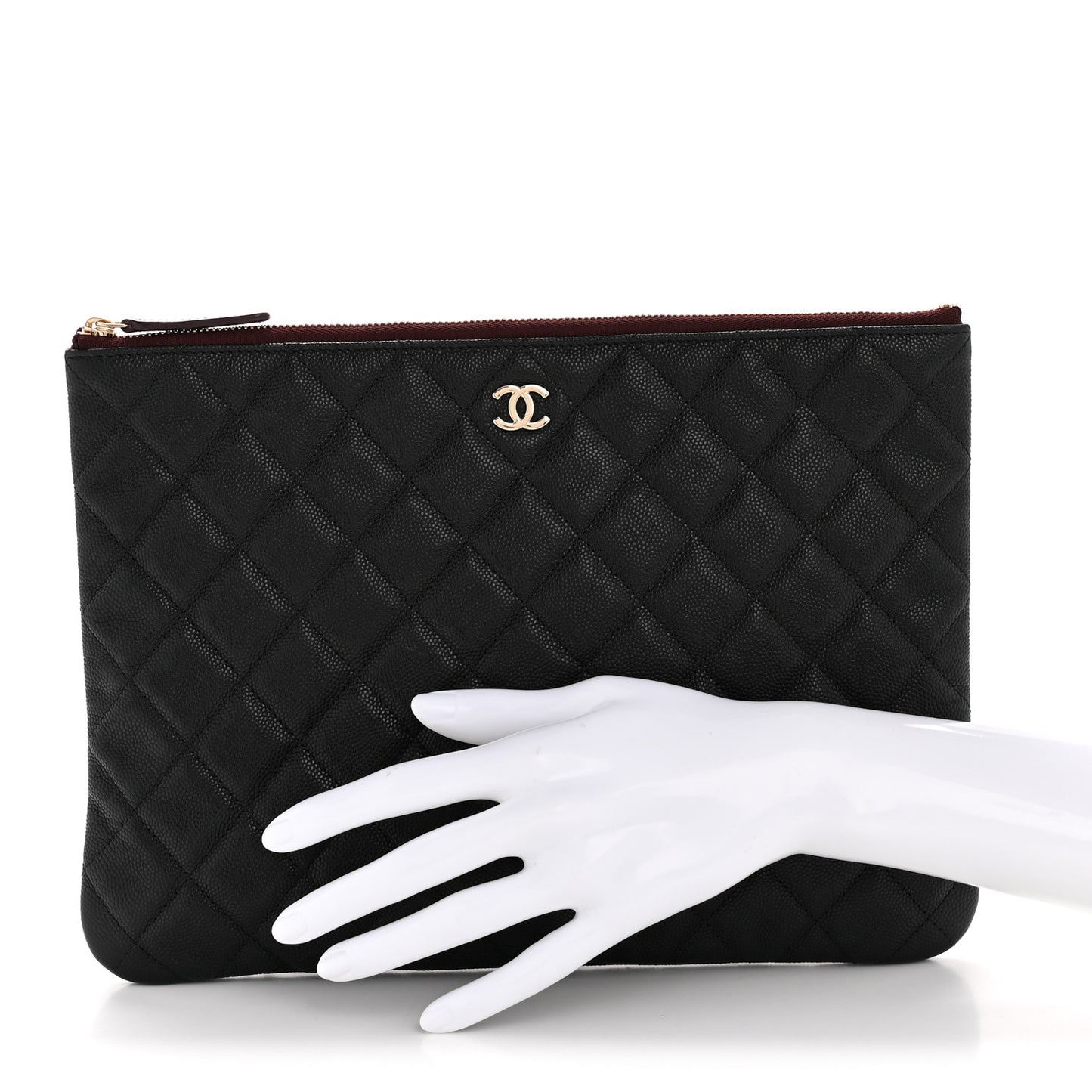 Caviar Quilted Medium Cosmetic Case Black