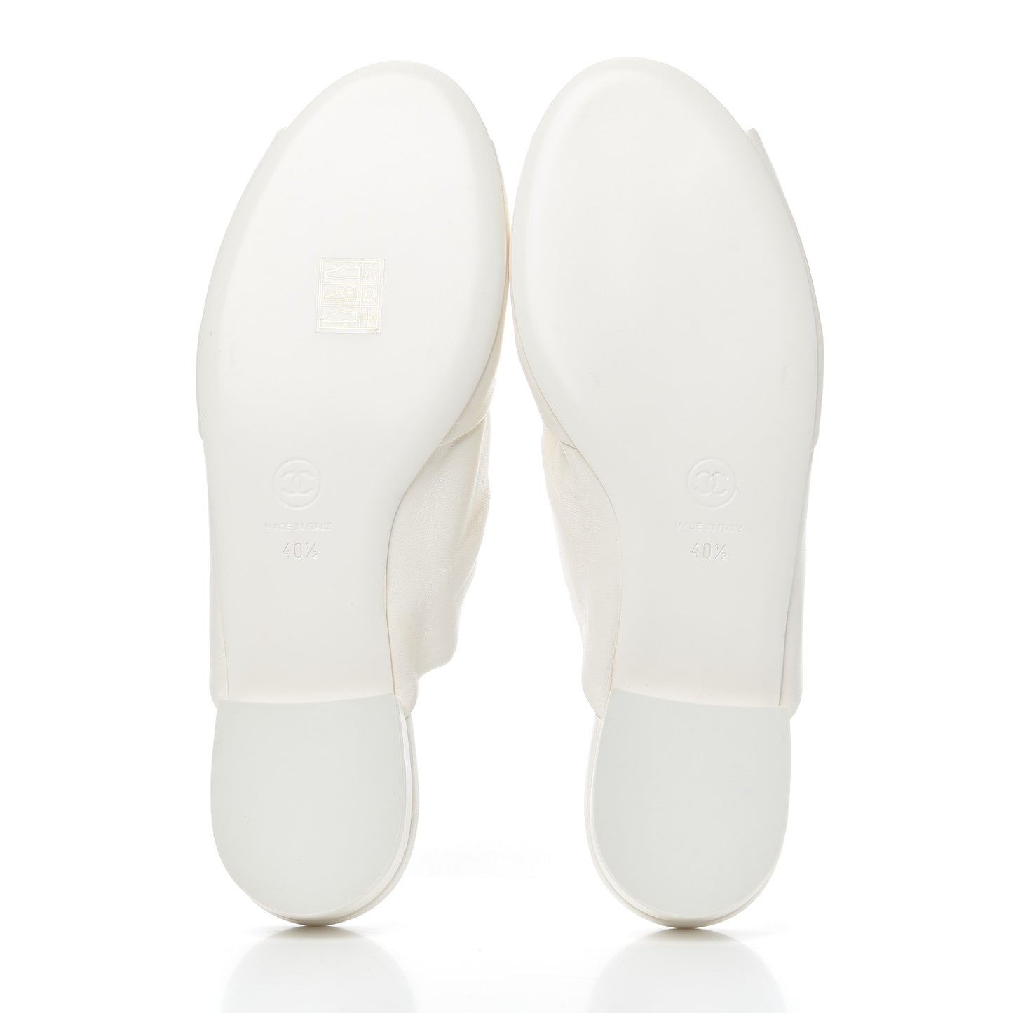 Lambskin Pearl Bow CC Flat Sandals 40.5 White