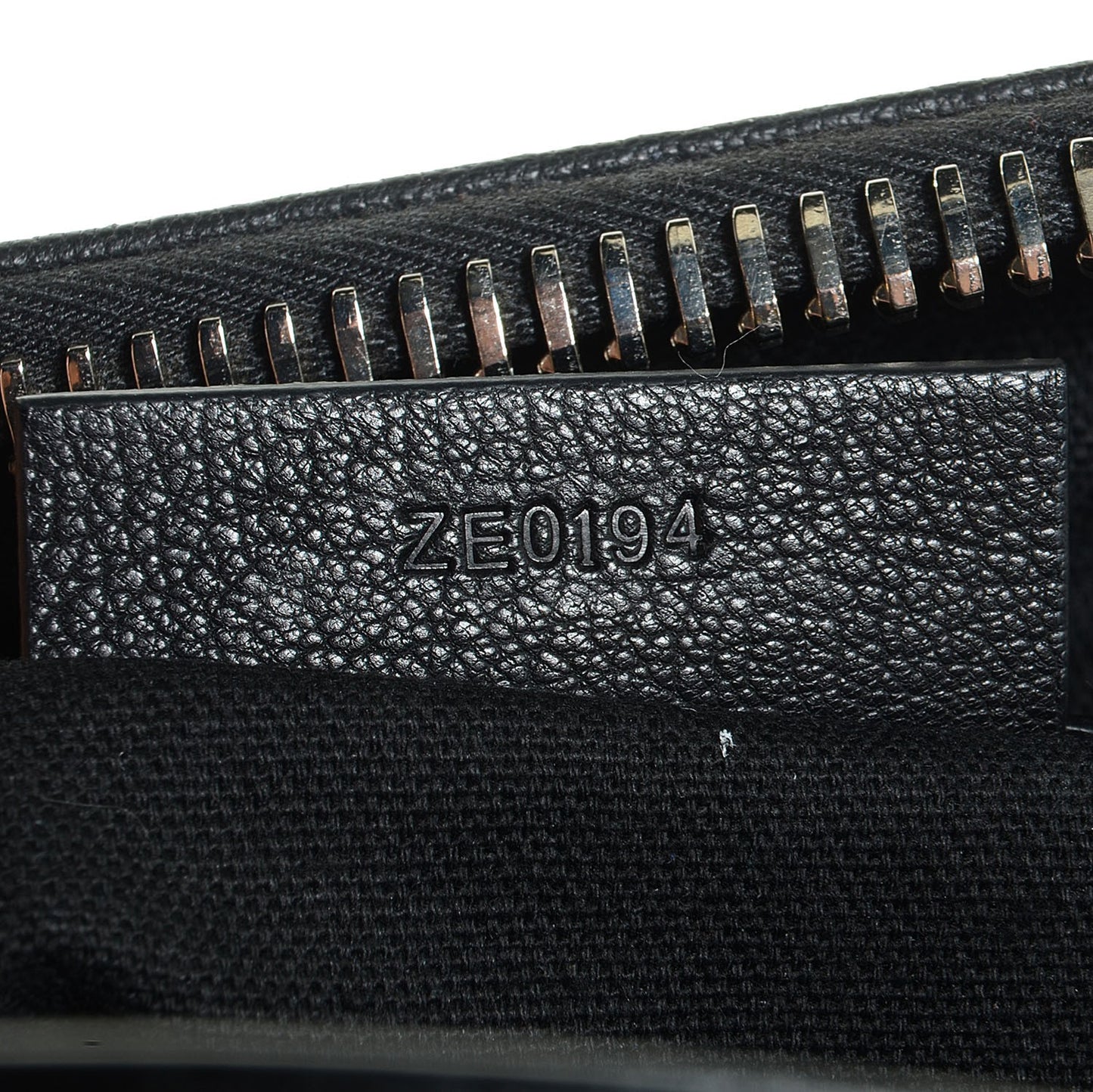 Sugar Goatskin Small Antigona Black