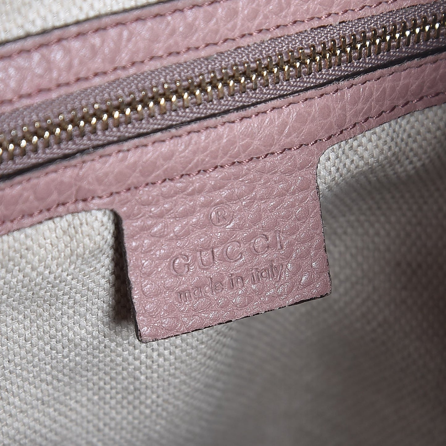 Pebbled Calfskin Medium Soho Chain Shoulder Bag Dark Cipria