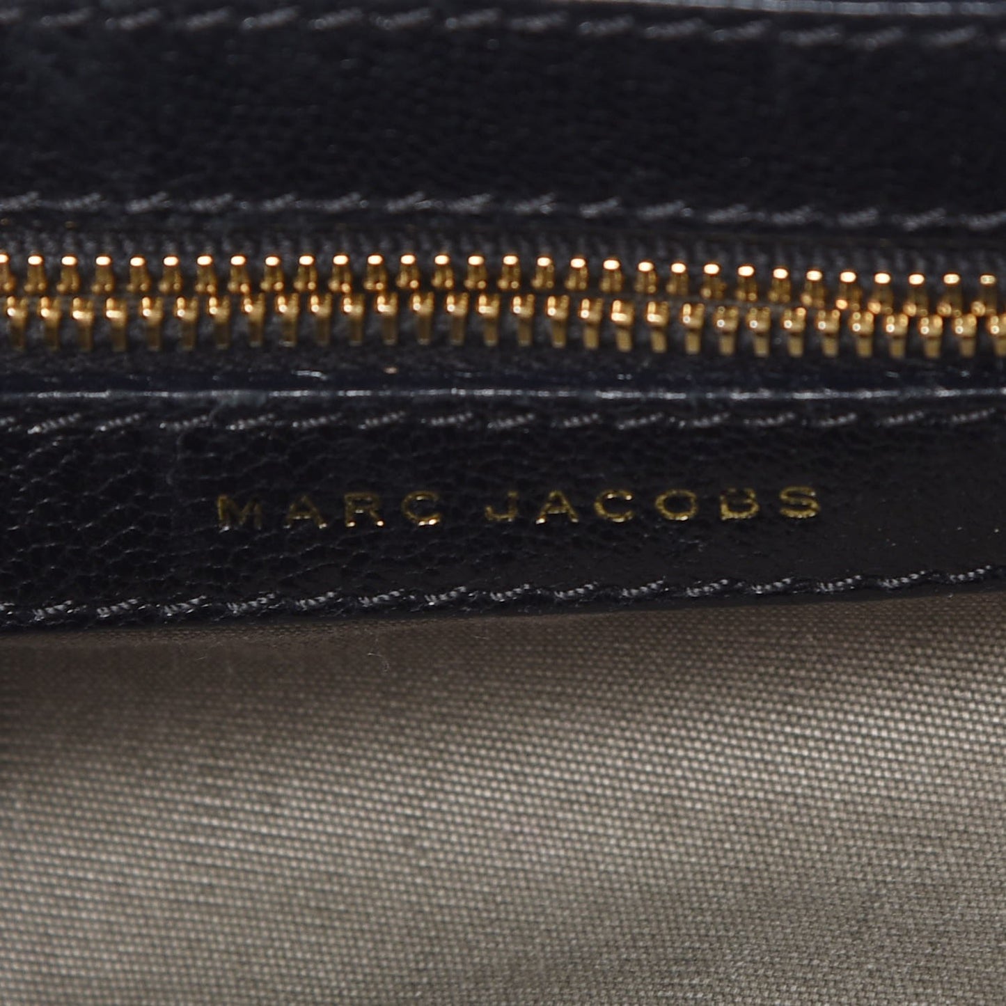Calfskin Quilted Stam Black