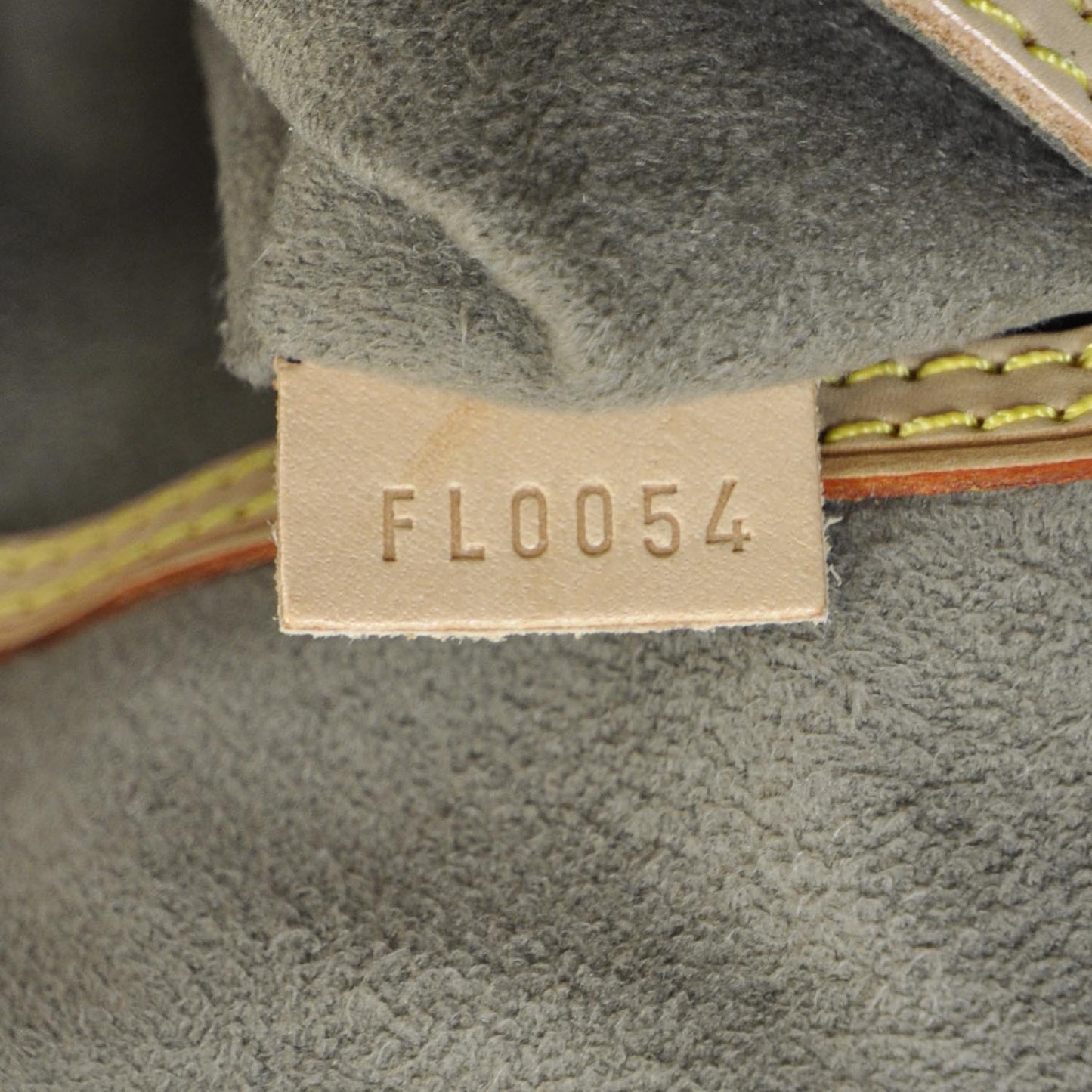 Monogram Multicolor Alma Black