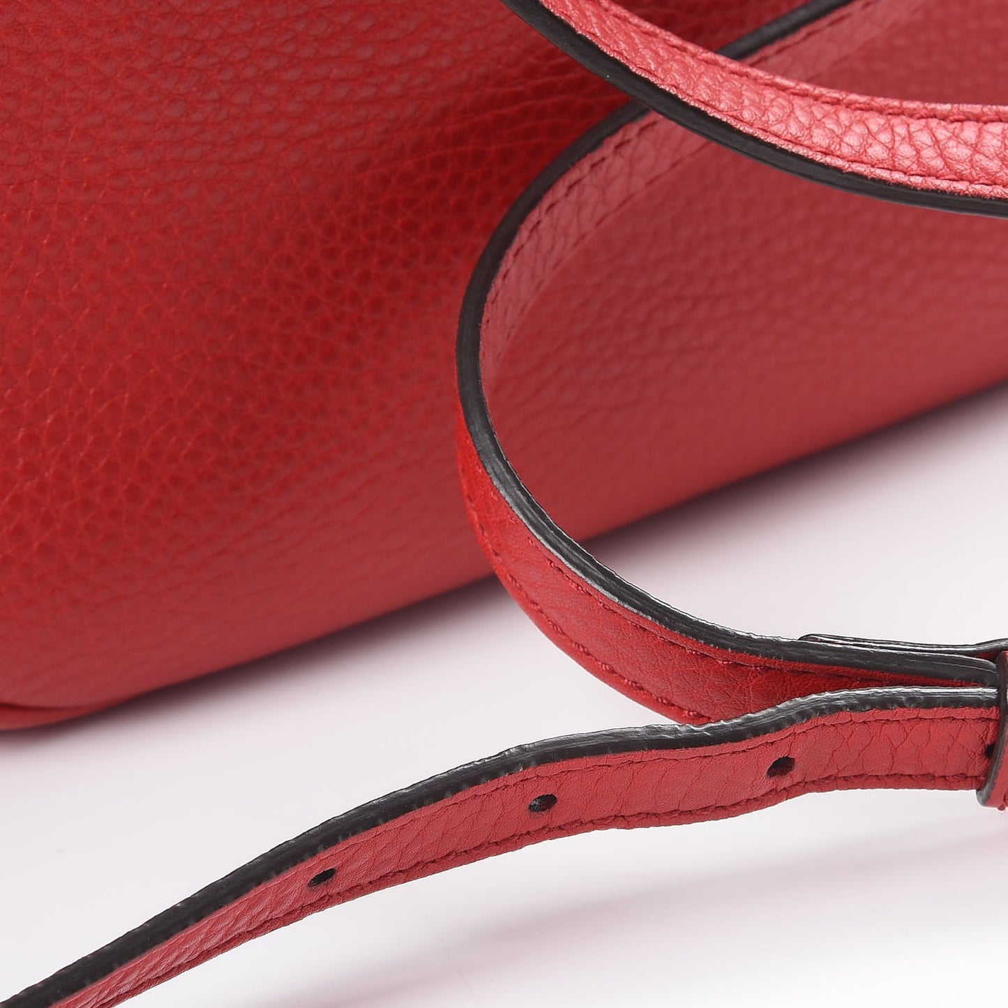 Pebbled Calfskin Small Soho Disco Bag Tabasco Red