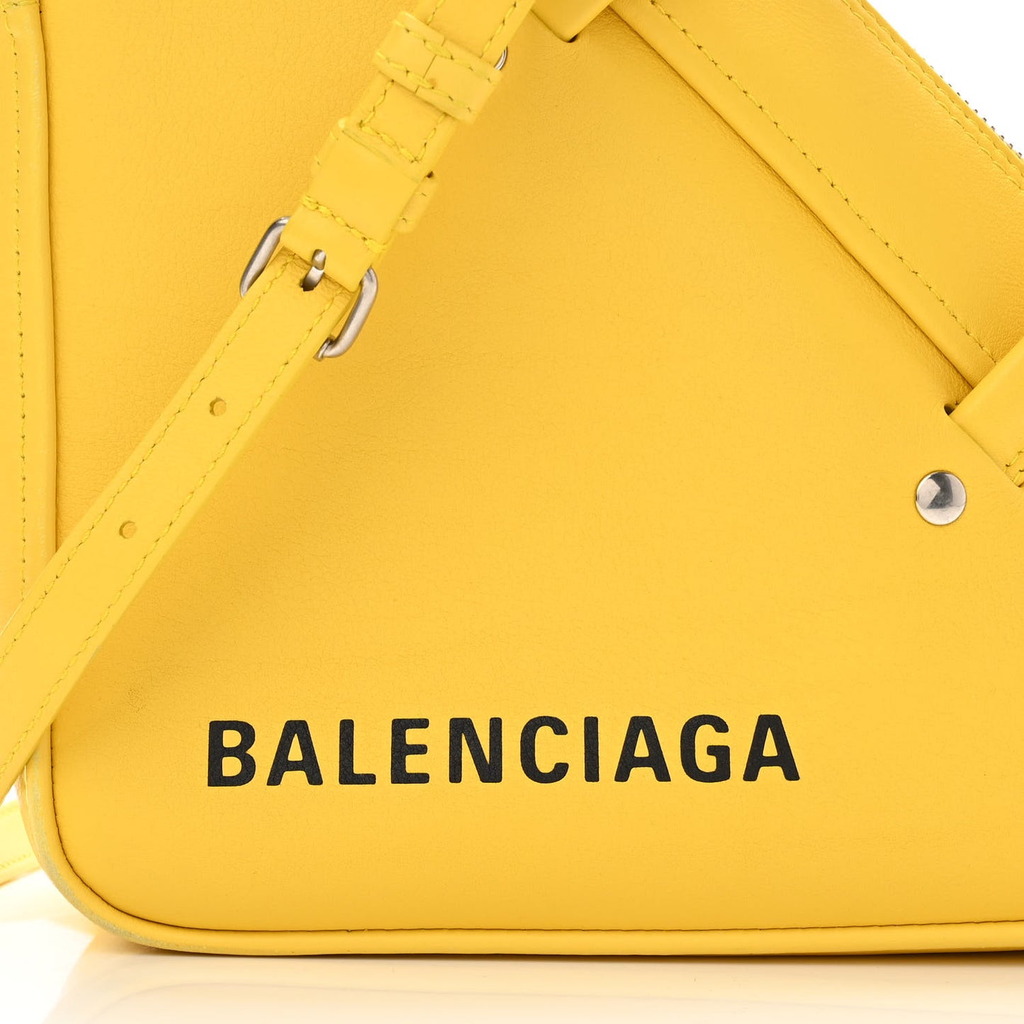 Shiny Day Calfskin Logo S Triangle Duffle Jaune Black