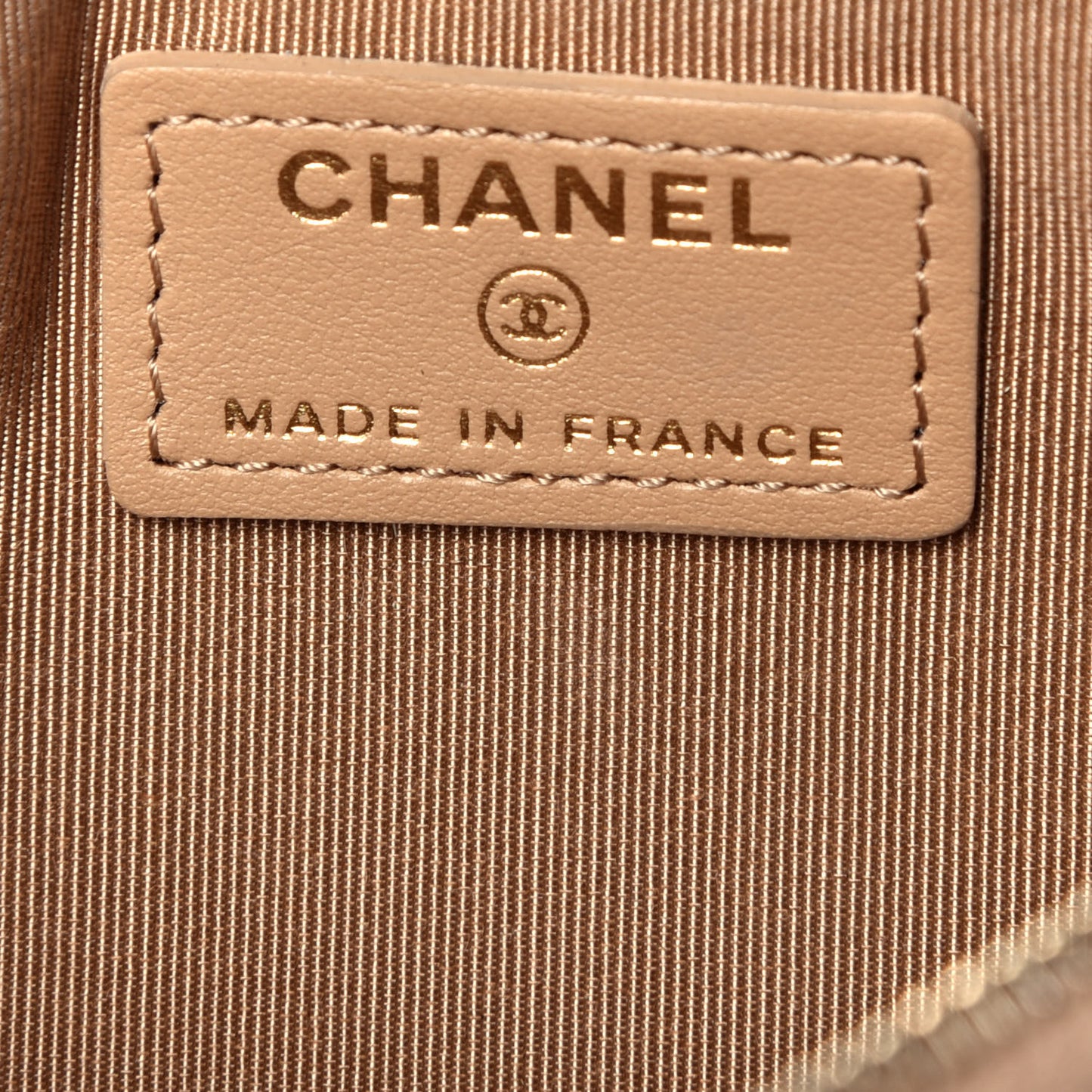 Caviar Quilted Classic iPhone Pouch Beige