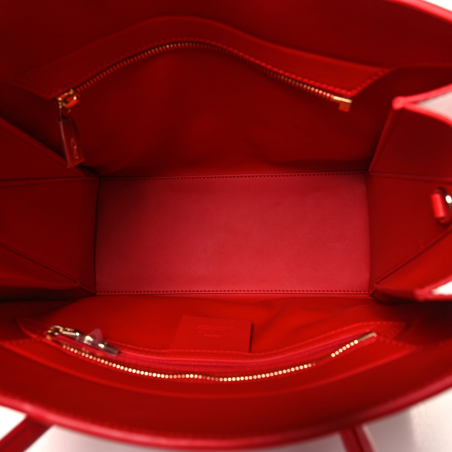 Calfskin Spikes Loubinthesky Medium Paloma Red