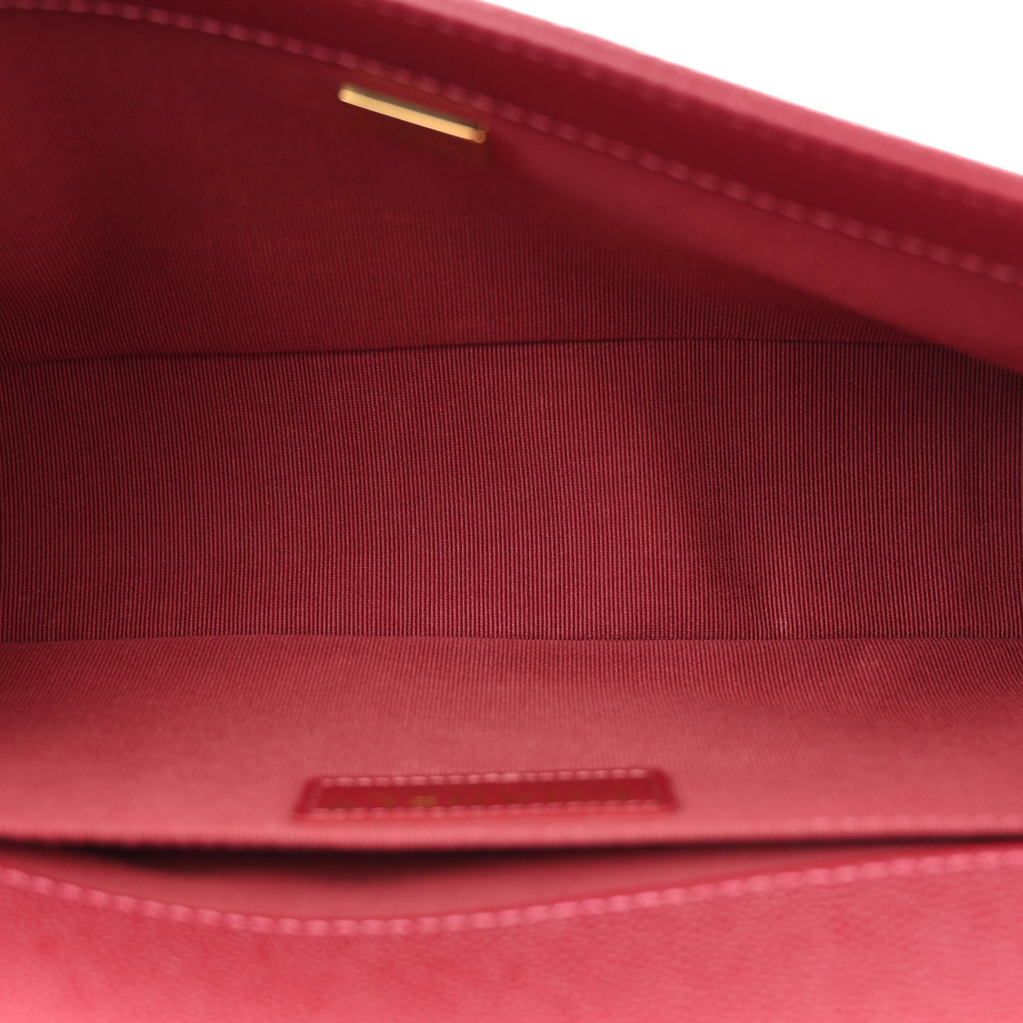 Caviar Quilted Medium Boy Flap Red