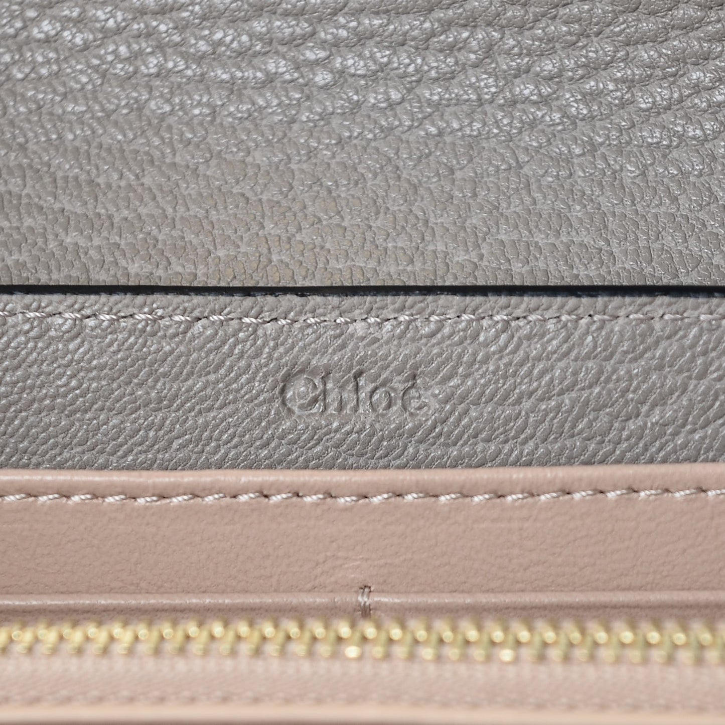 Grained Lambskin Drew Long Wallet with Flap Motty Grey