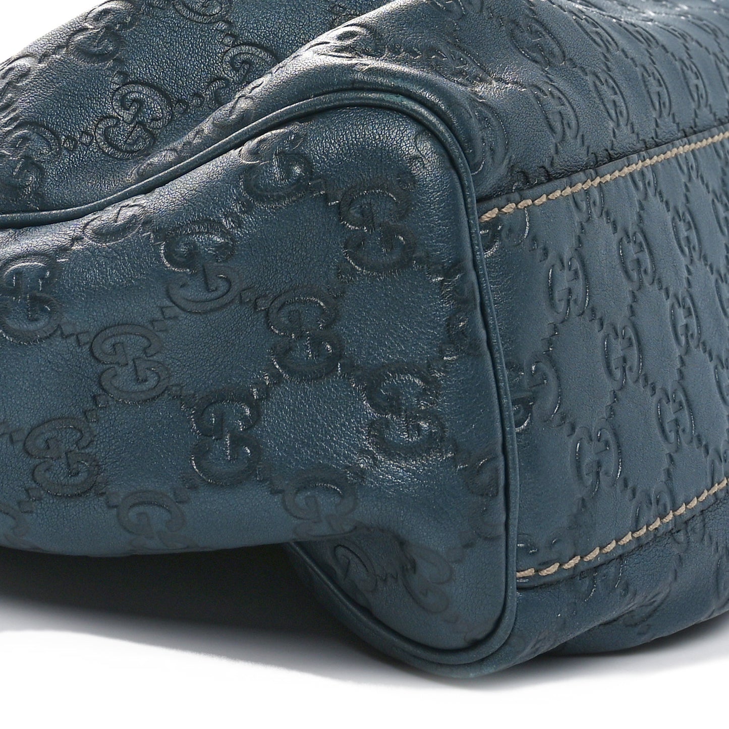 Metallic Guccissima Medium Sukey Tote Blue
