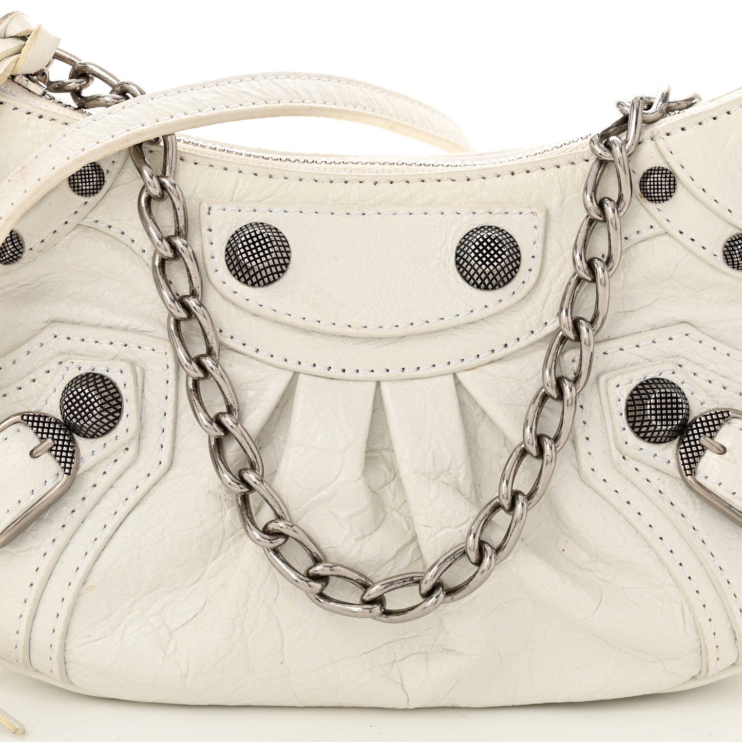 Extra Supple Calfskin Crocodile Embossed Le Cagole Mini Purse With Chain White