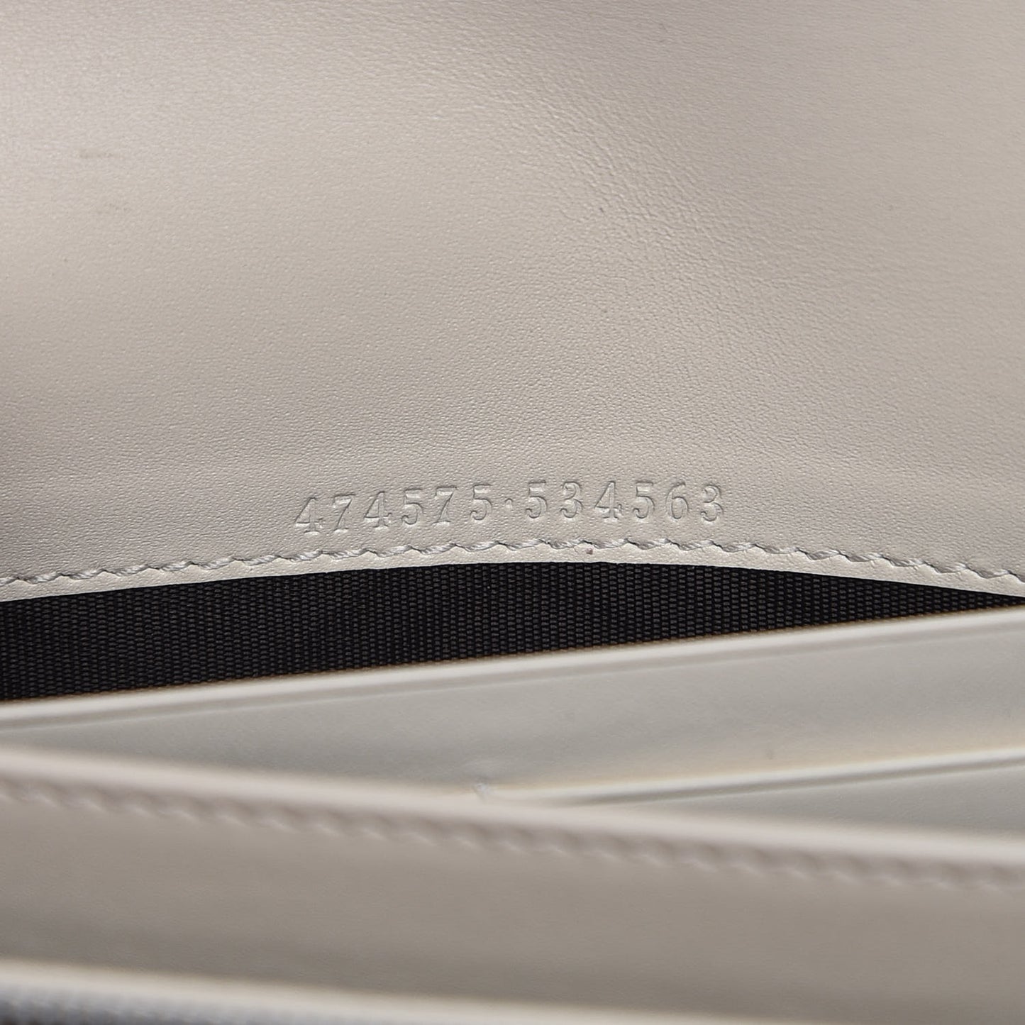 Calfskin Matelasse GG Marmont Chain Wallet Mystic White