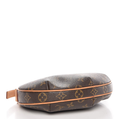 Louis Vuitton Monogram Croissant PM 4 of 12