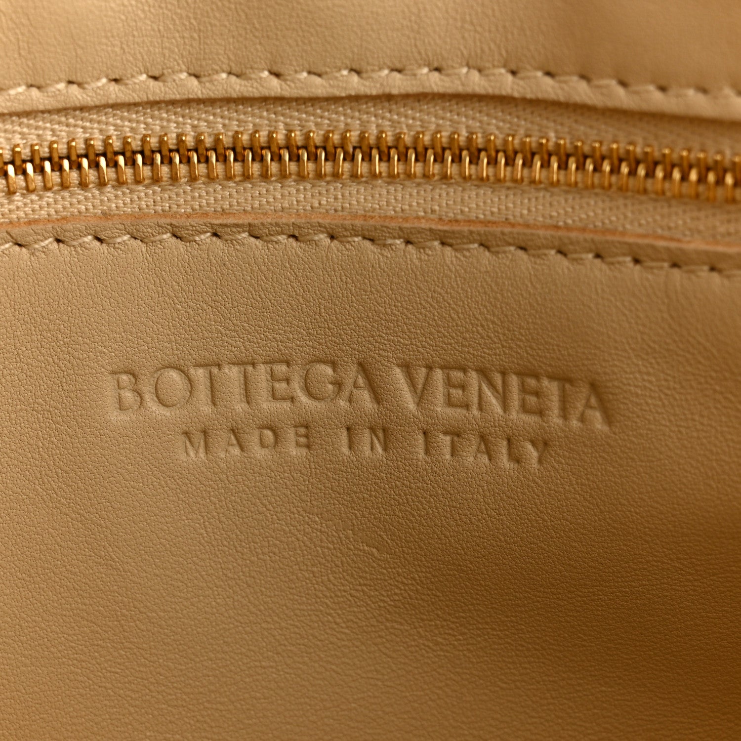 Bottega Veneta Grained Calfskin Maxi Intrecciato Cassette Crossbody Bag Porridge 6 of 14