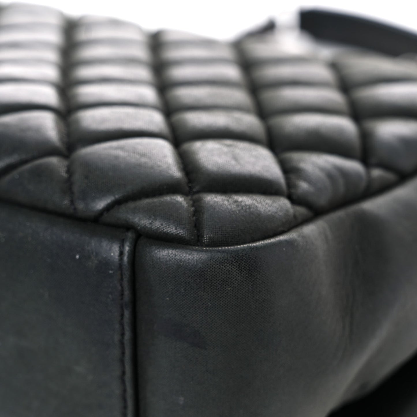 Iridescent Calfskin Quilted Small New Bubble Flap Anthracite