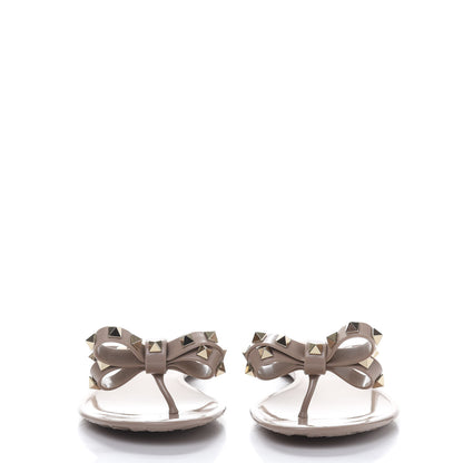 Valentino Garavani PVC Jelly Rockstud Bow Thong Sandals 38 Poudre 2 of 8