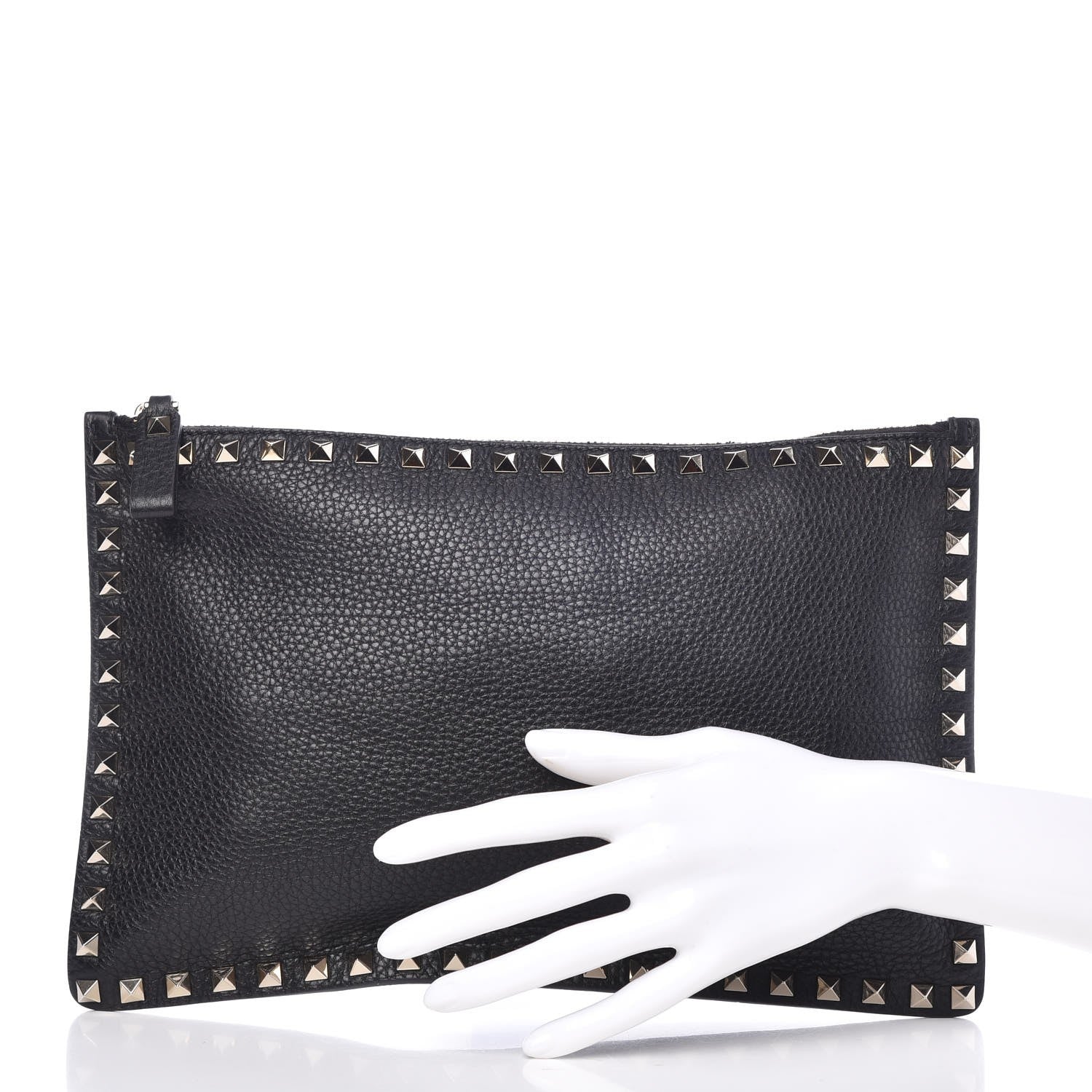 Valentino Garavani Pebbled Calfskin Large Rockstud Zip Pouch Black 2 of 7